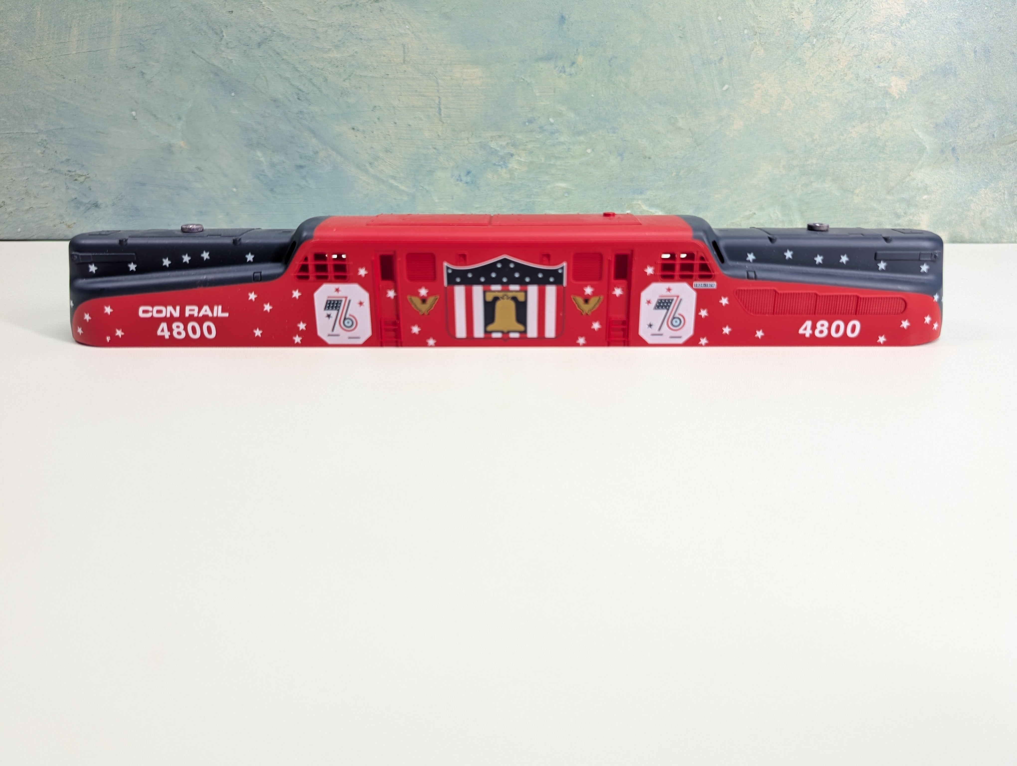 USED IHC HO Scale GG1 Electric Locomotive Shell Only, Spirit of '76 Conrail #4800