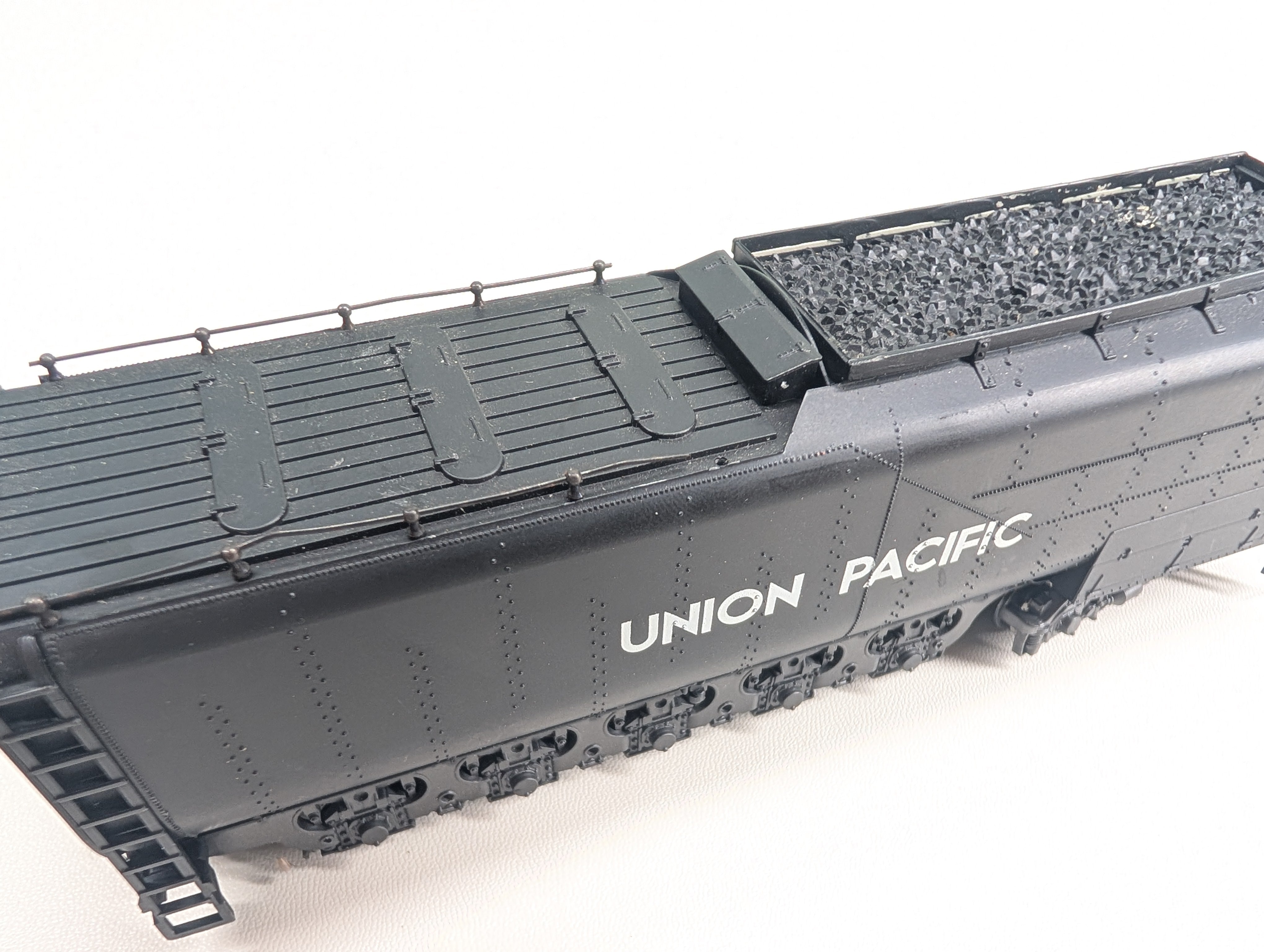 USED Rivarossi HO Scale Big Boy Tender Union Pacific #4000