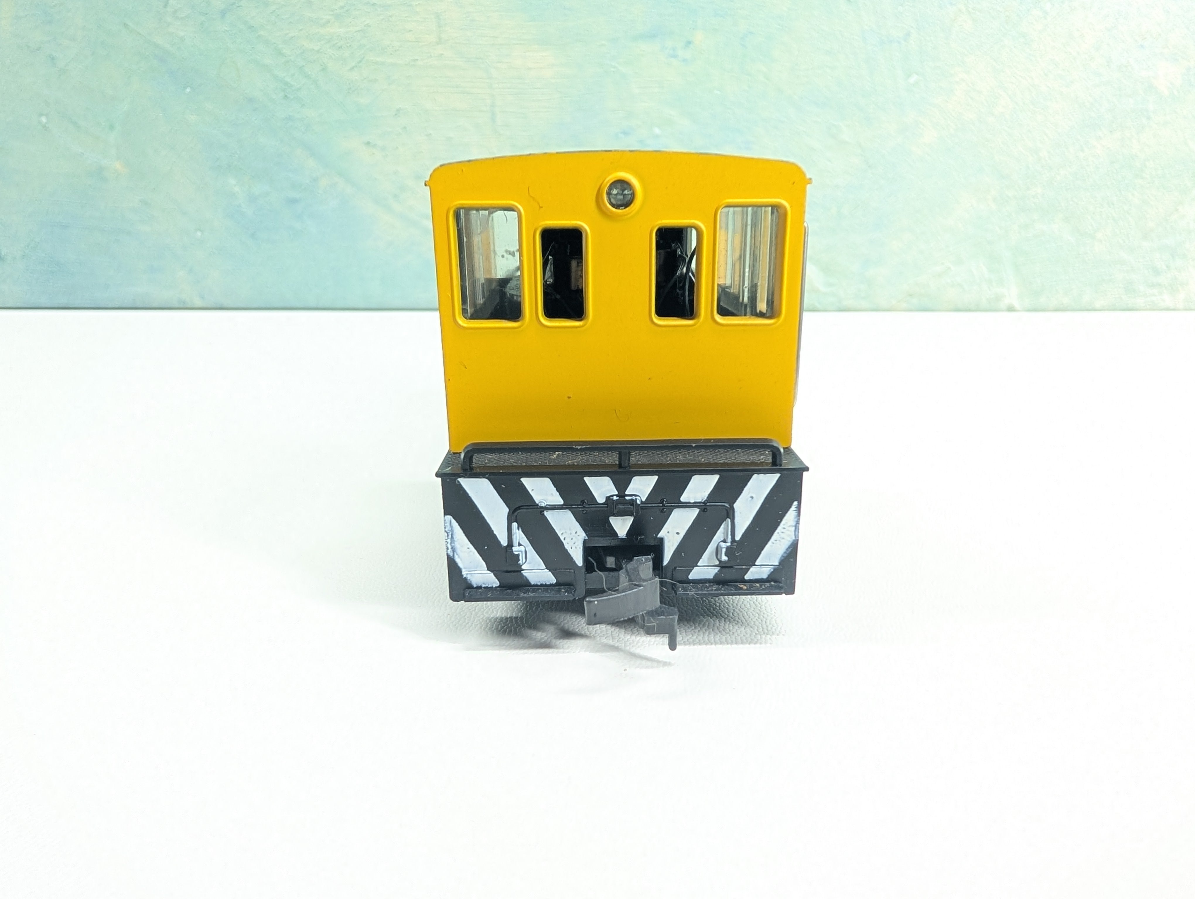 USED AHM HO Scale 35 Ton Diesel Switcher Locomotive Union Pacific UP #850 Tested! DC