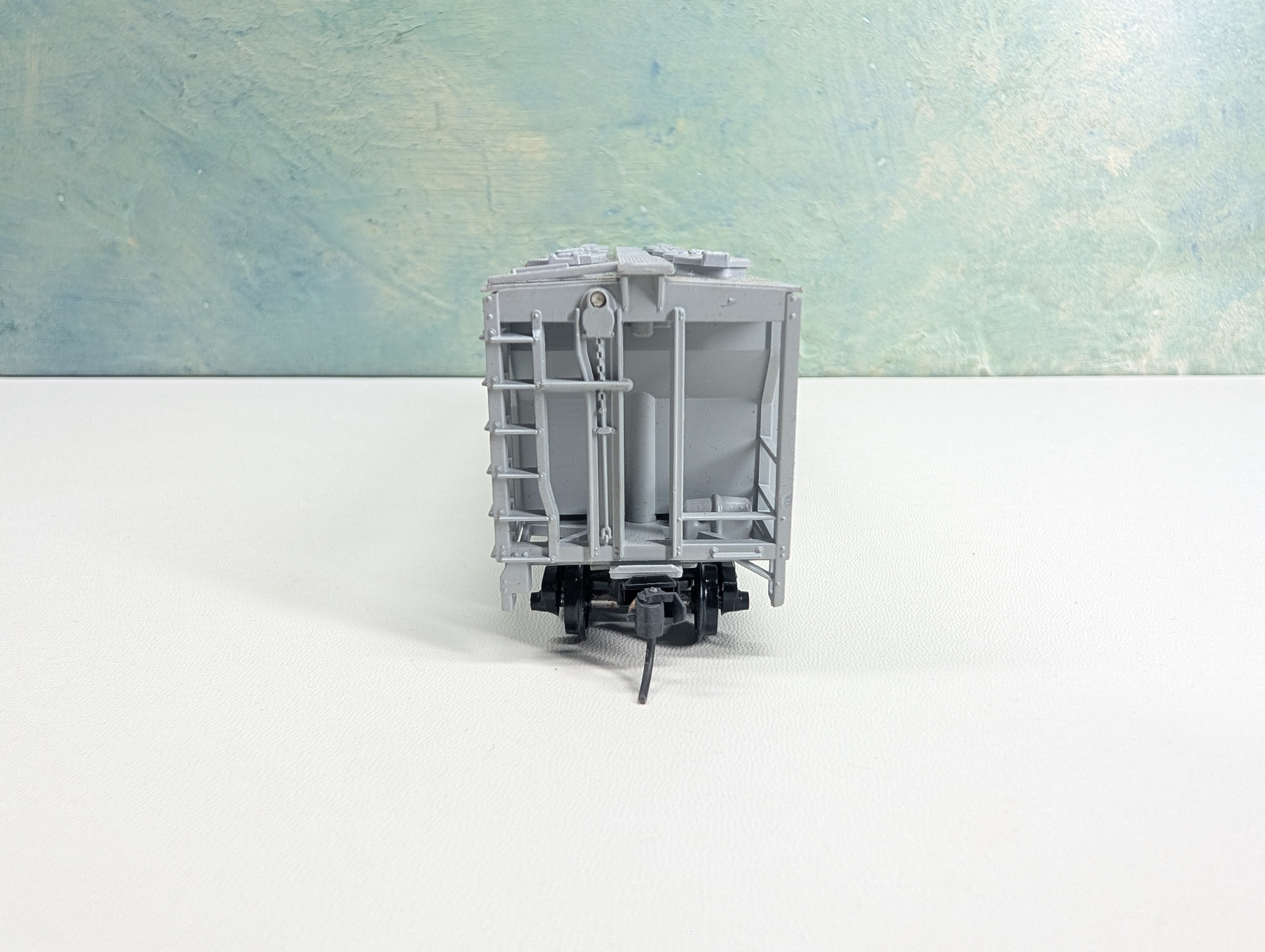 USED HO Scale 3 Bay Covered Hopper Norfolk & Western N&W #71151