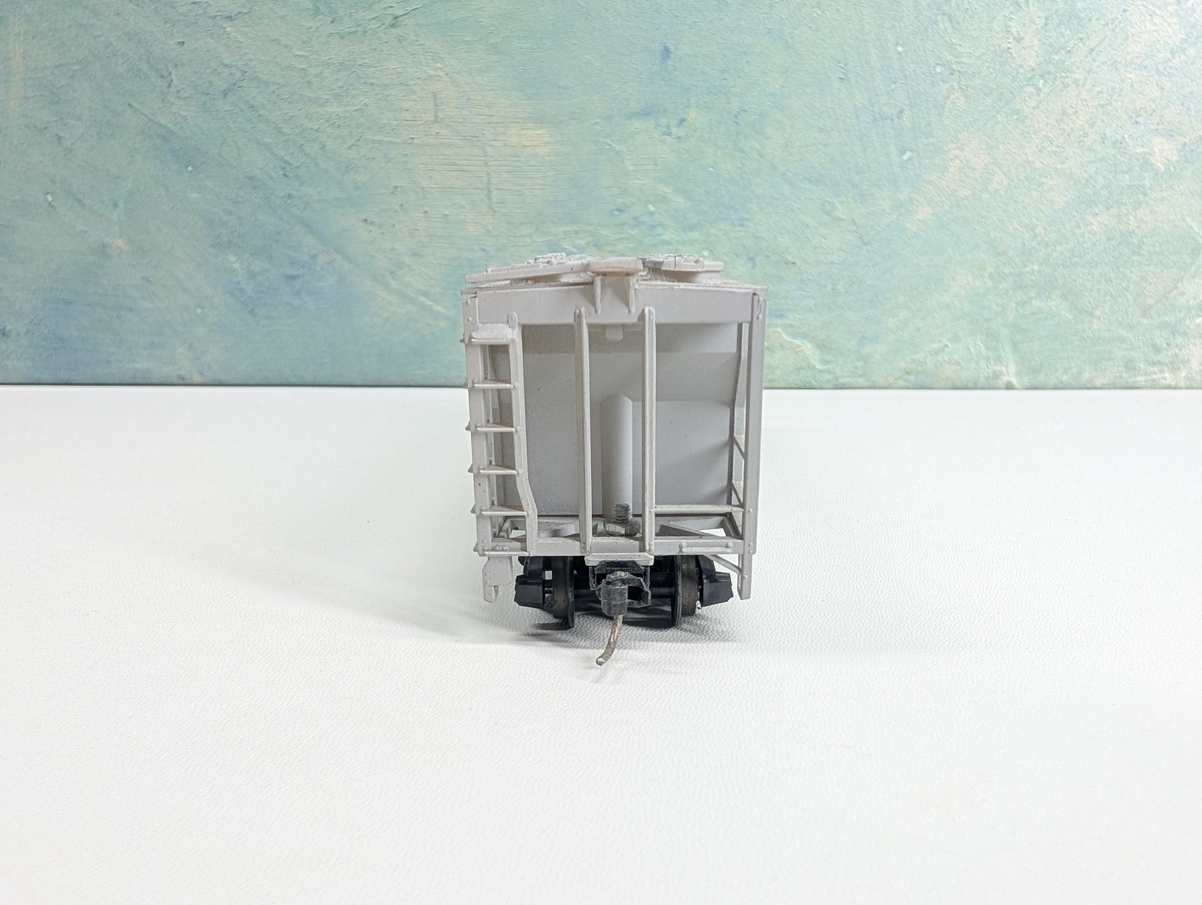 USED HO Scale 3 Bay Covered Hopper Elgin Joliet & Eastern EJ&E #5263
