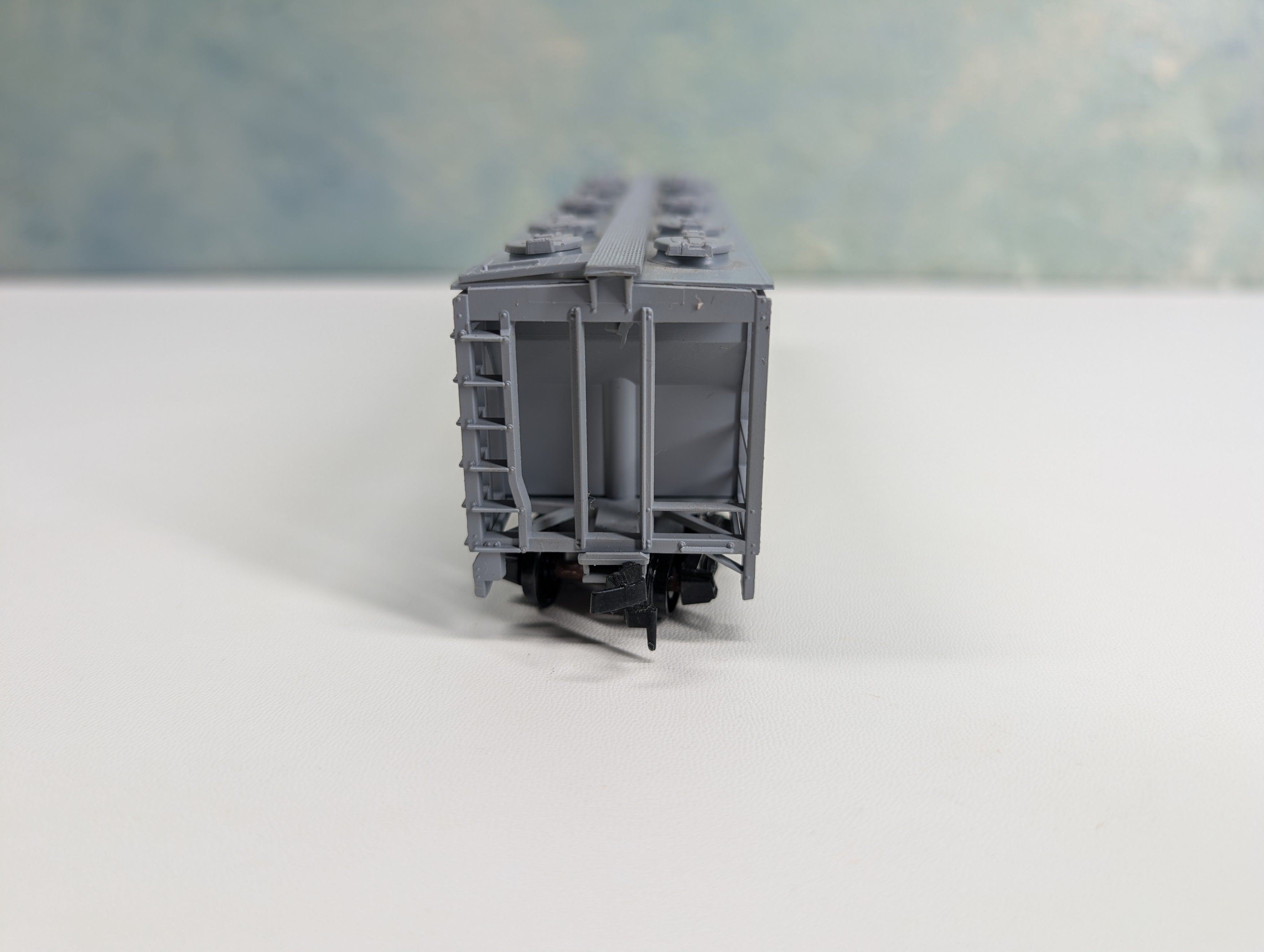 USED HO Scale 3 Bay Covered Hopper Cotton Belt SSW #77907