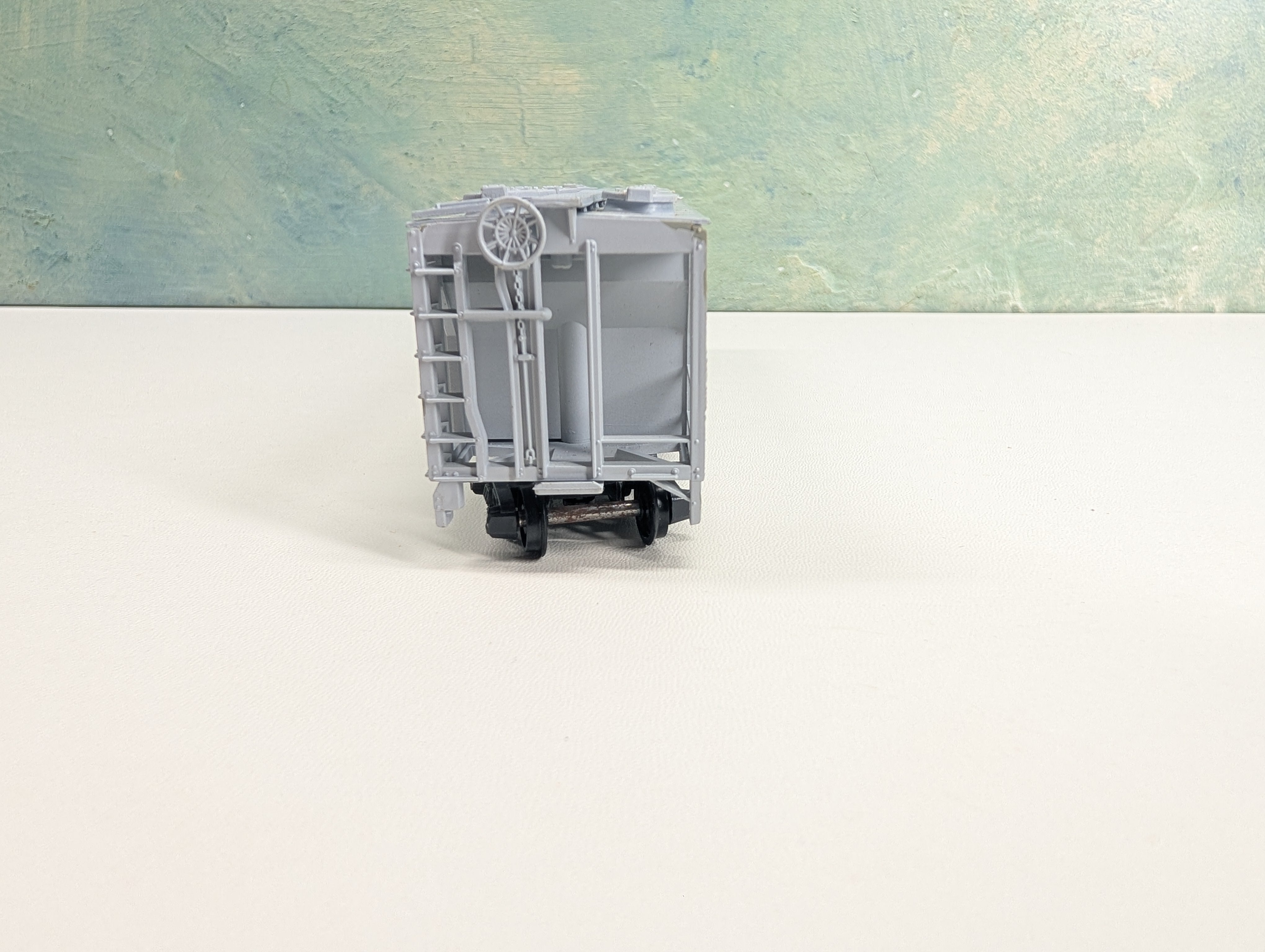 USED HO Scale 3 Bay Covered Hopper Rio Grande D&RGW #18120