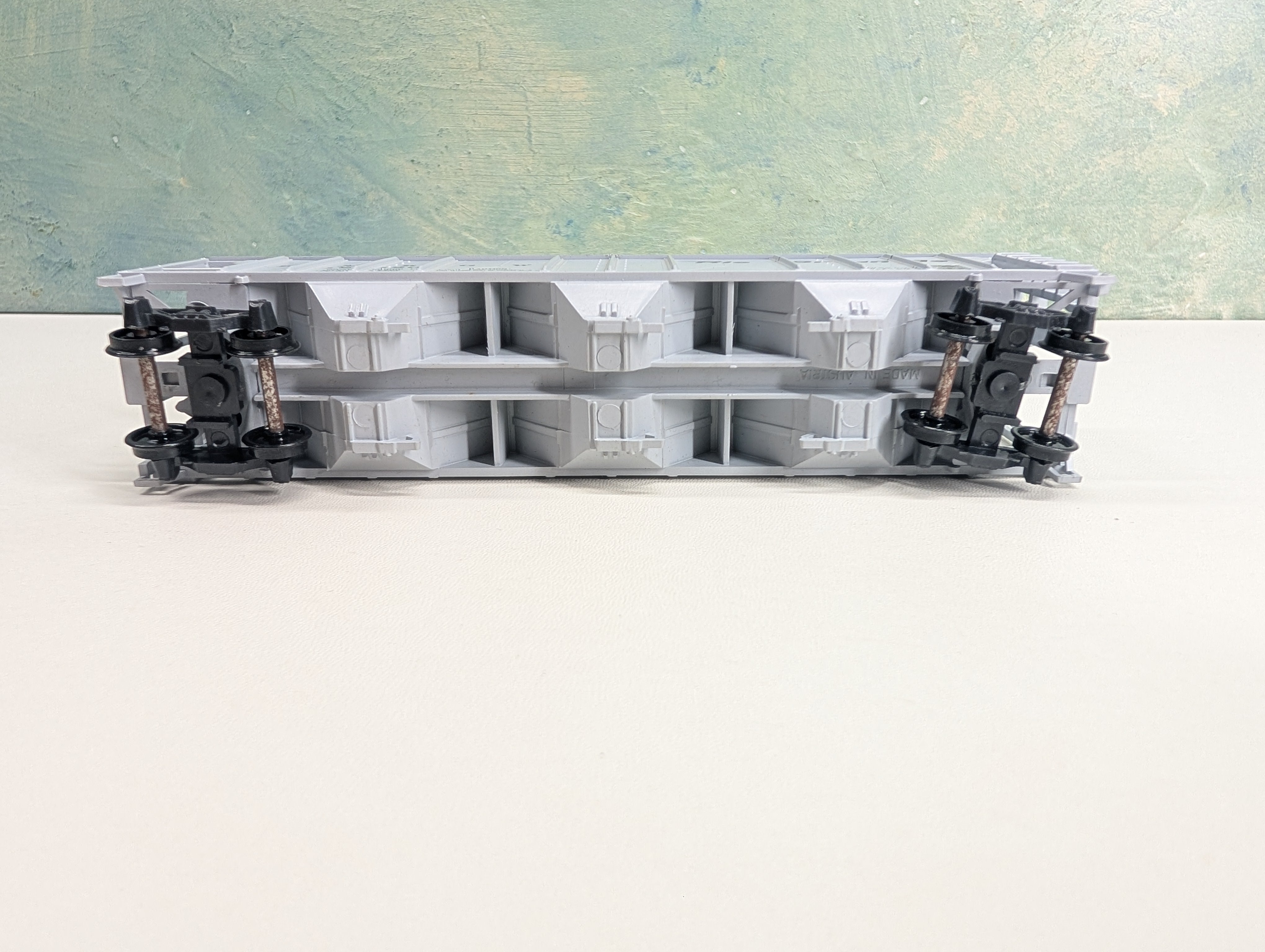USED HO Scale 3 Bay Covered Hopper Rio Grande D&RGW #18120