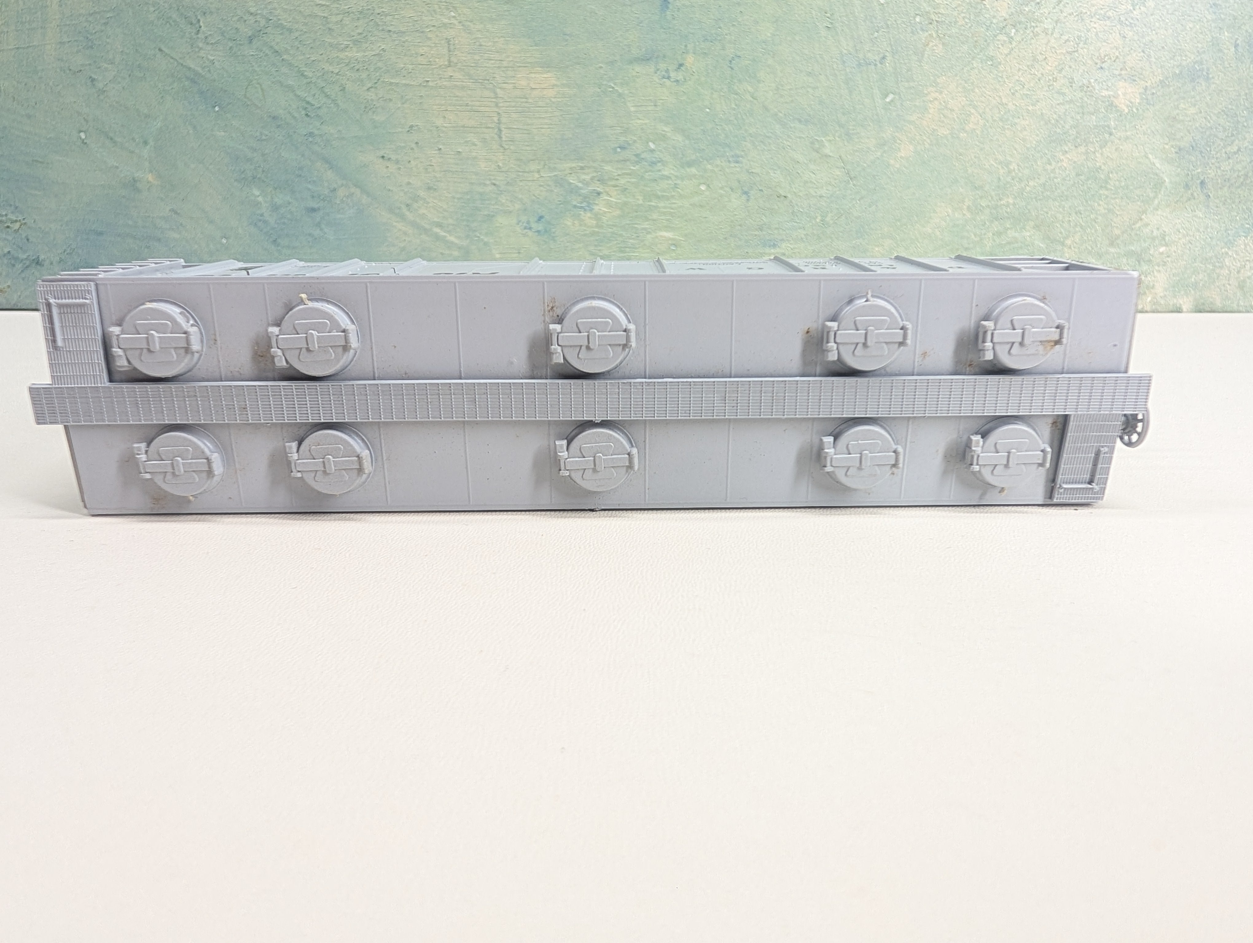 USED HO Scale 3 Bay Covered Hopper Rio Grande D&RGW #18120