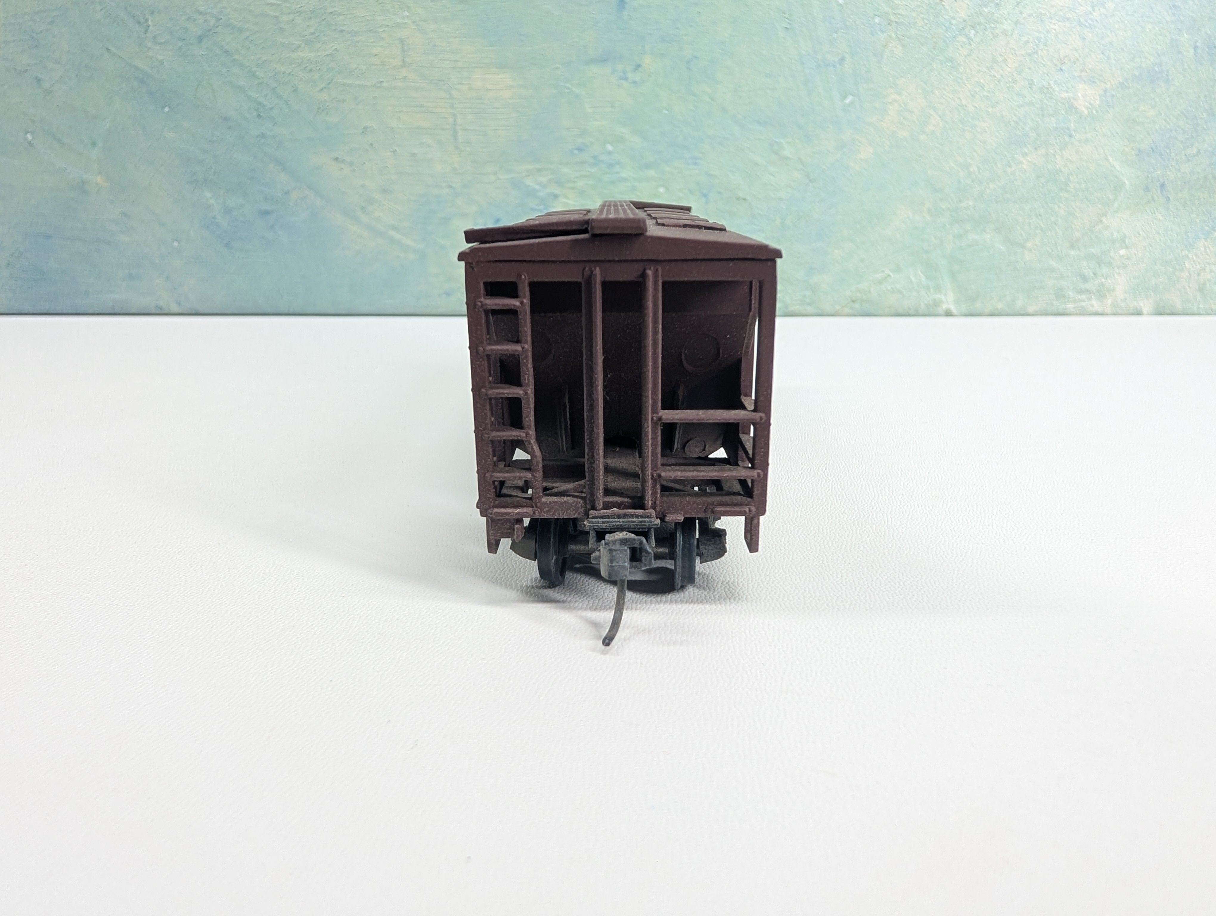 USED Roundhouse HO Scale 2 Bay Covered Hopper Pennsylvania PRR #276489 Weathered