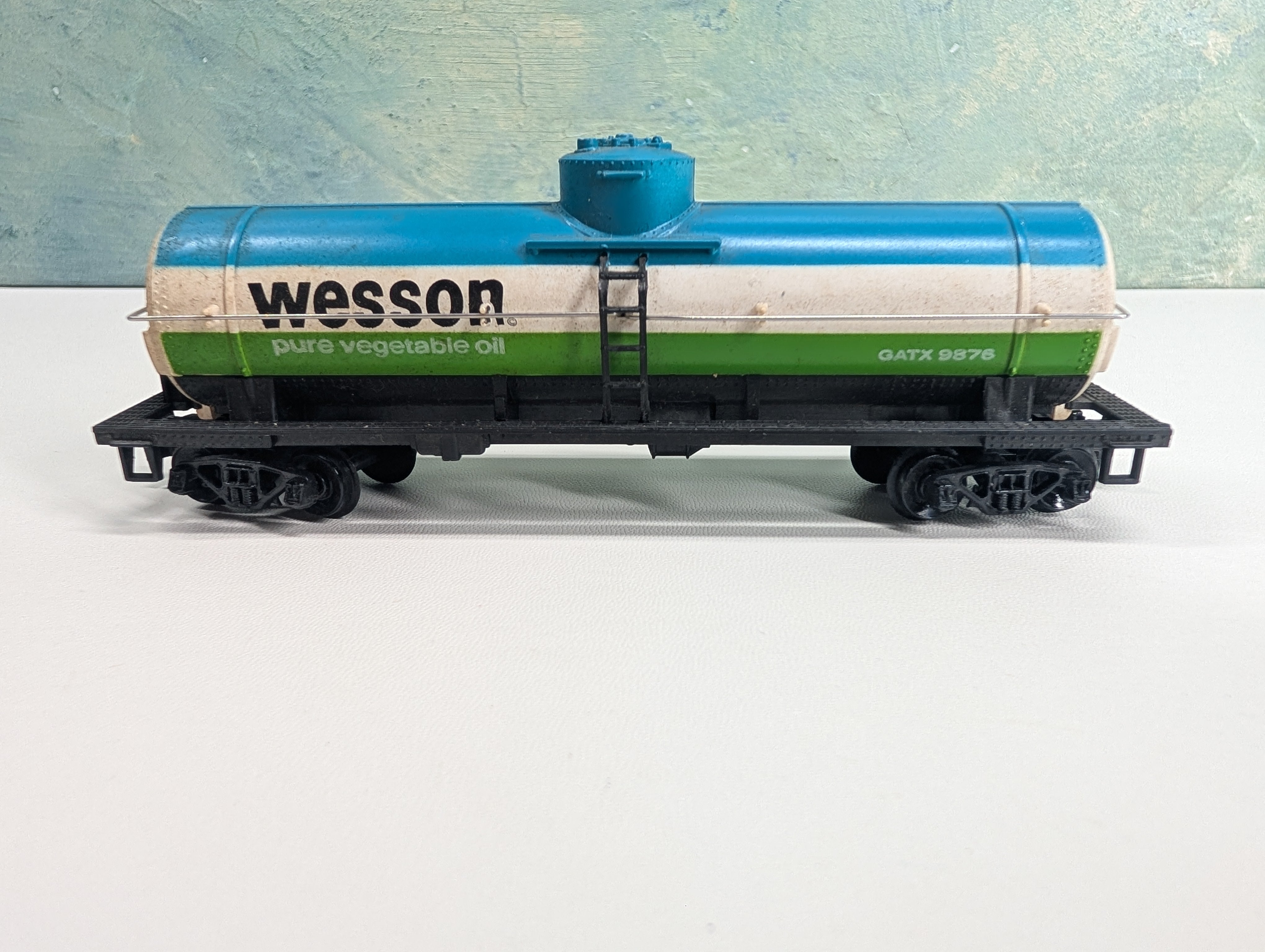 USED Tyco HO Scale Single Dome Tank Car Wesson Pure Vegetable Oil GATX #9876