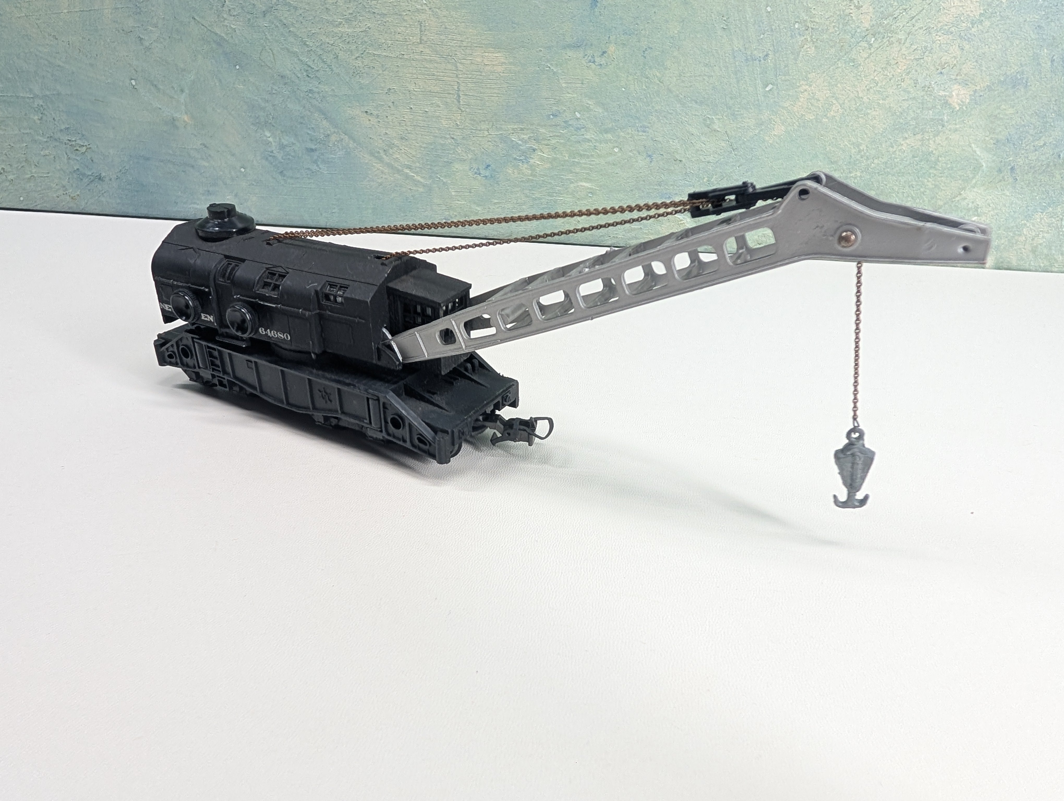 USED Liliput HO Scale Wrecking Crane New Haven #64680