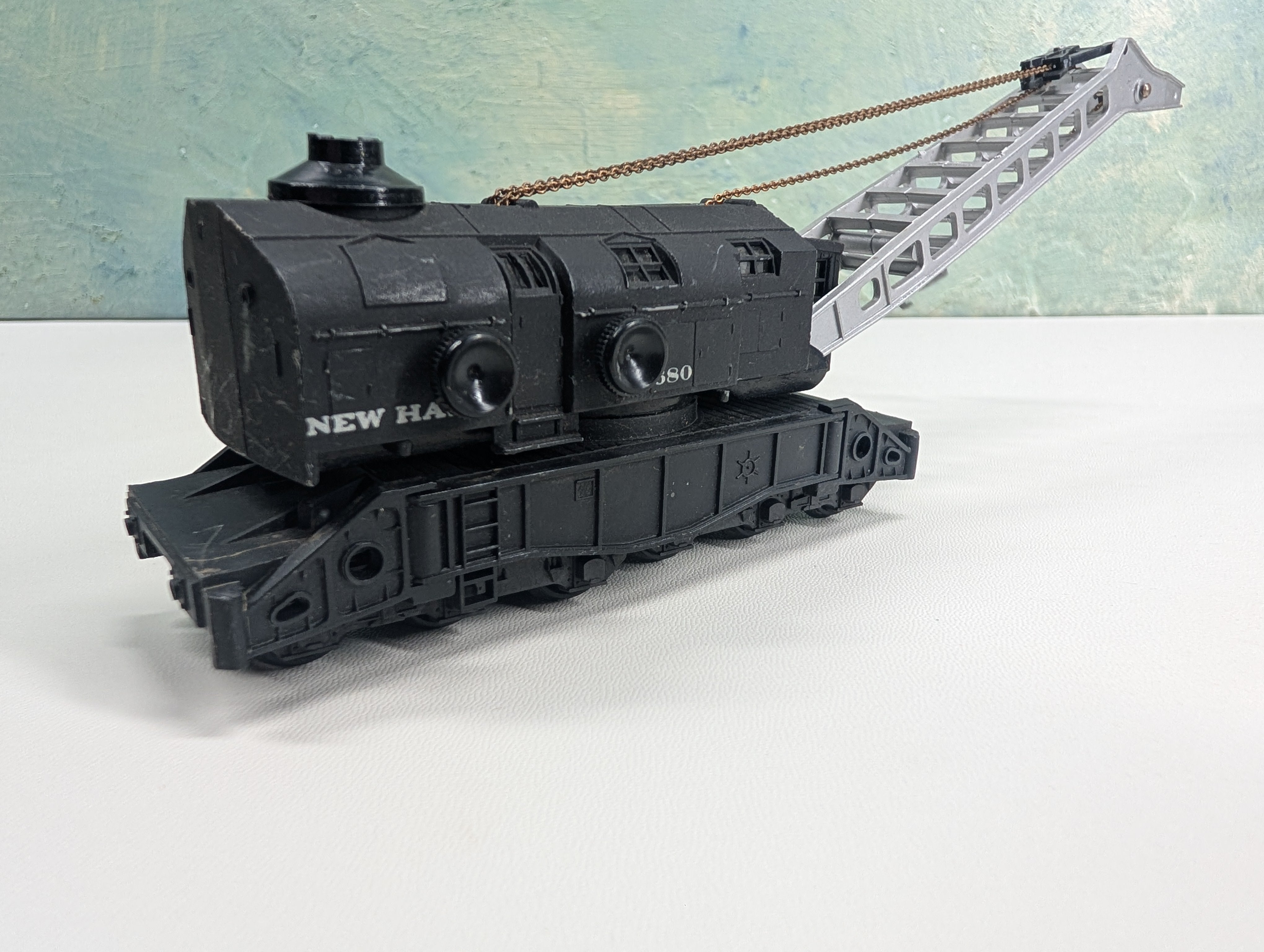 USED Liliput HO Scale Wrecking Crane New Haven #64680