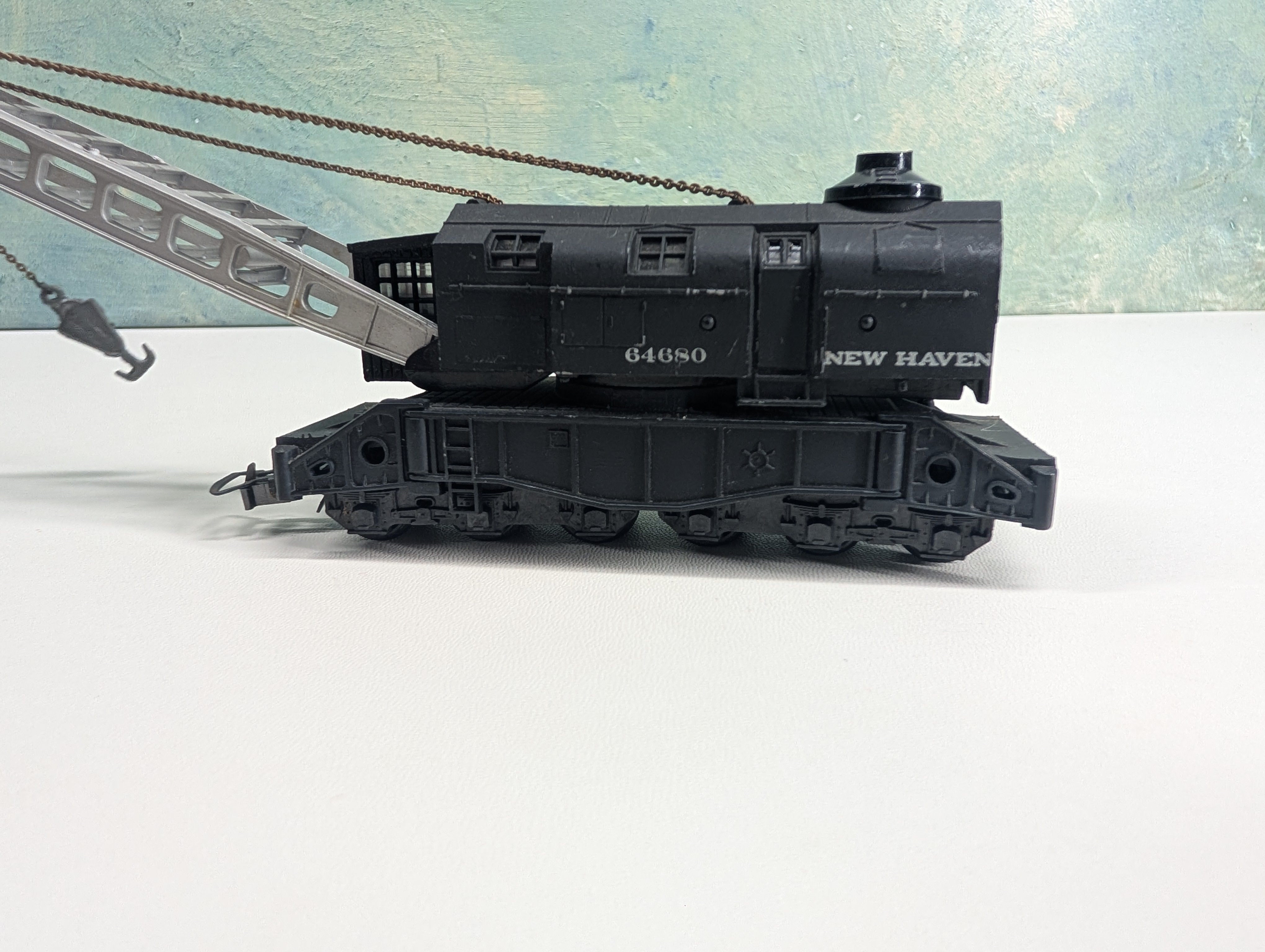 USED Liliput HO Scale Wrecking Crane New Haven #64680