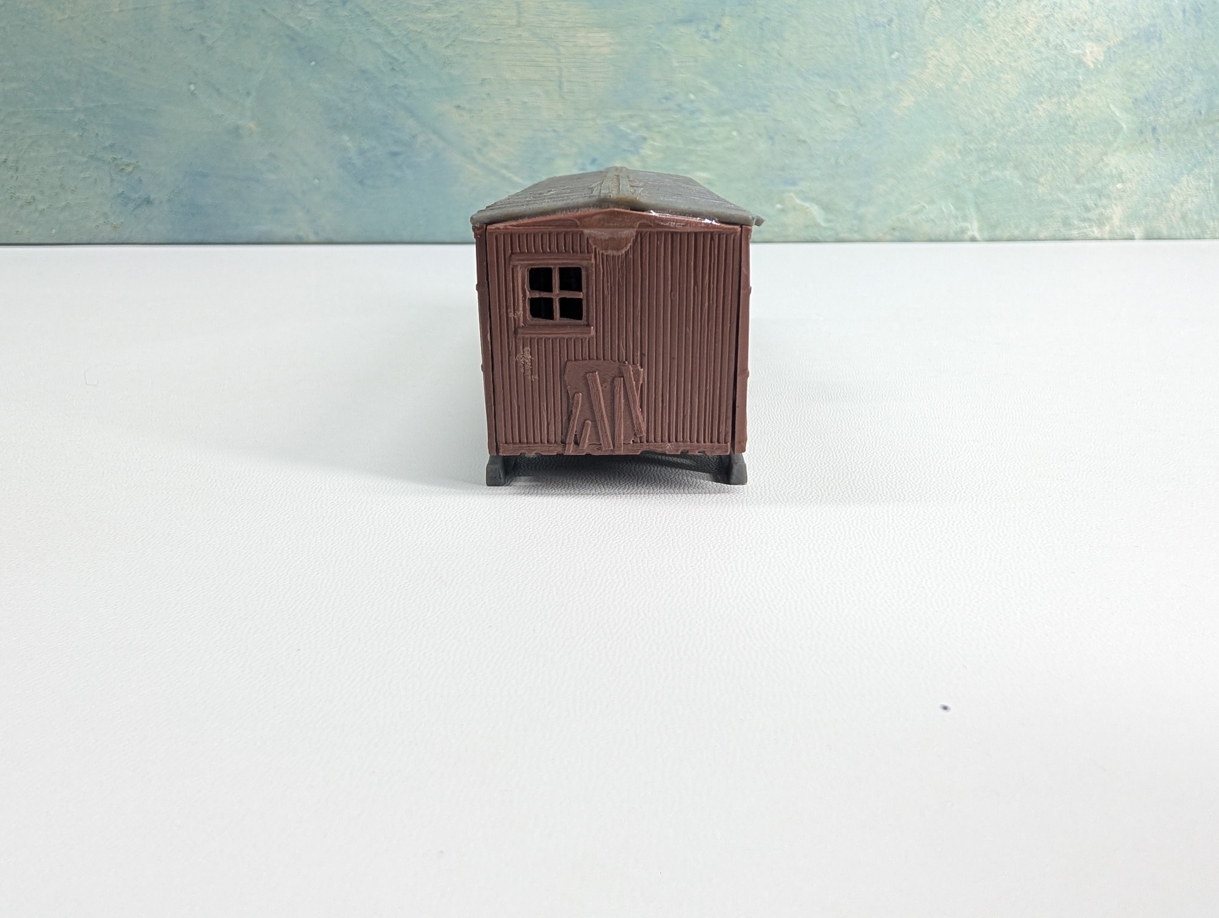 USED HO Scale Dark Brown Railroad Work Crew Car