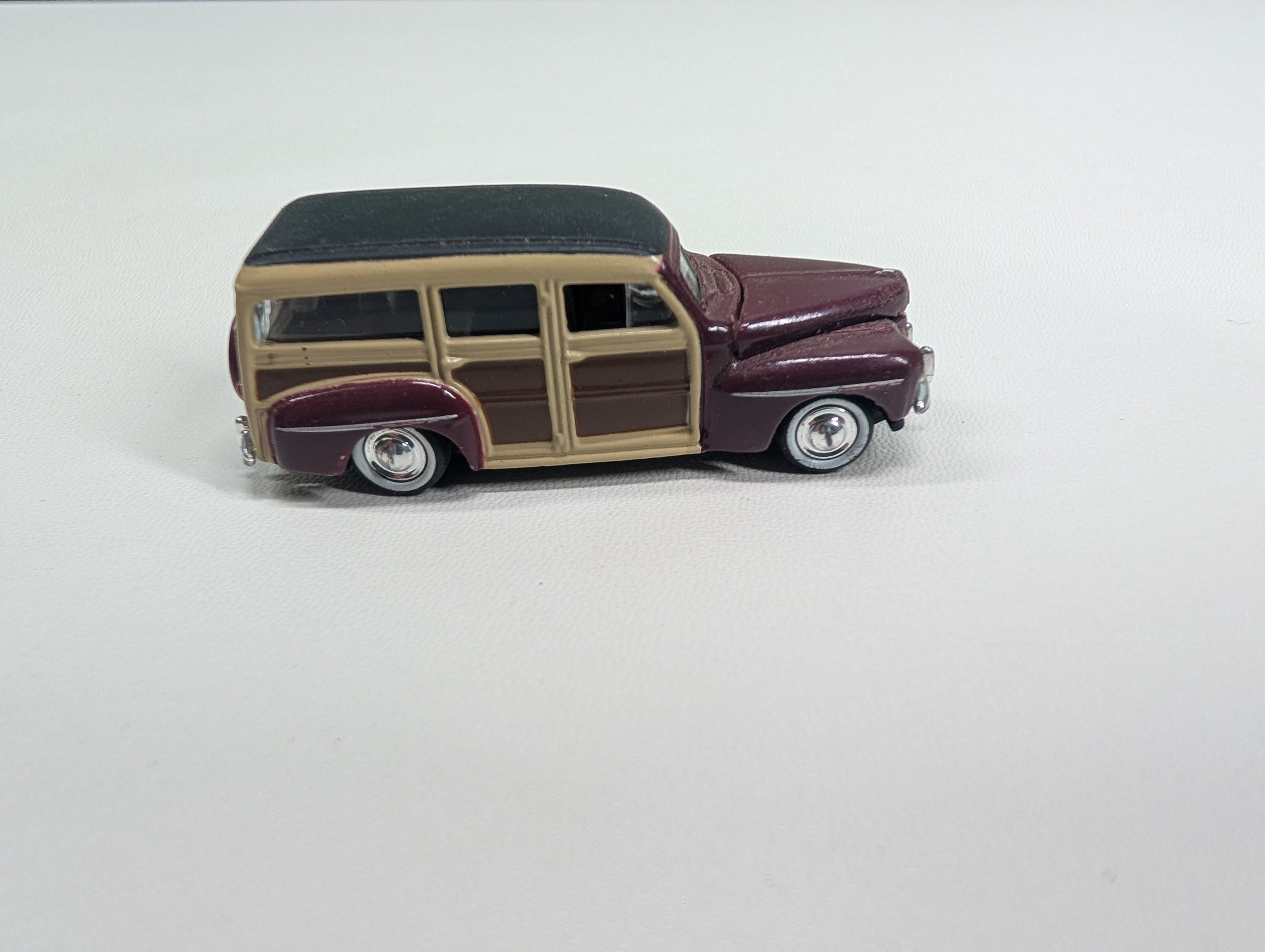 USED Classic Metal Works HO Scale 1940 Ford Woodie