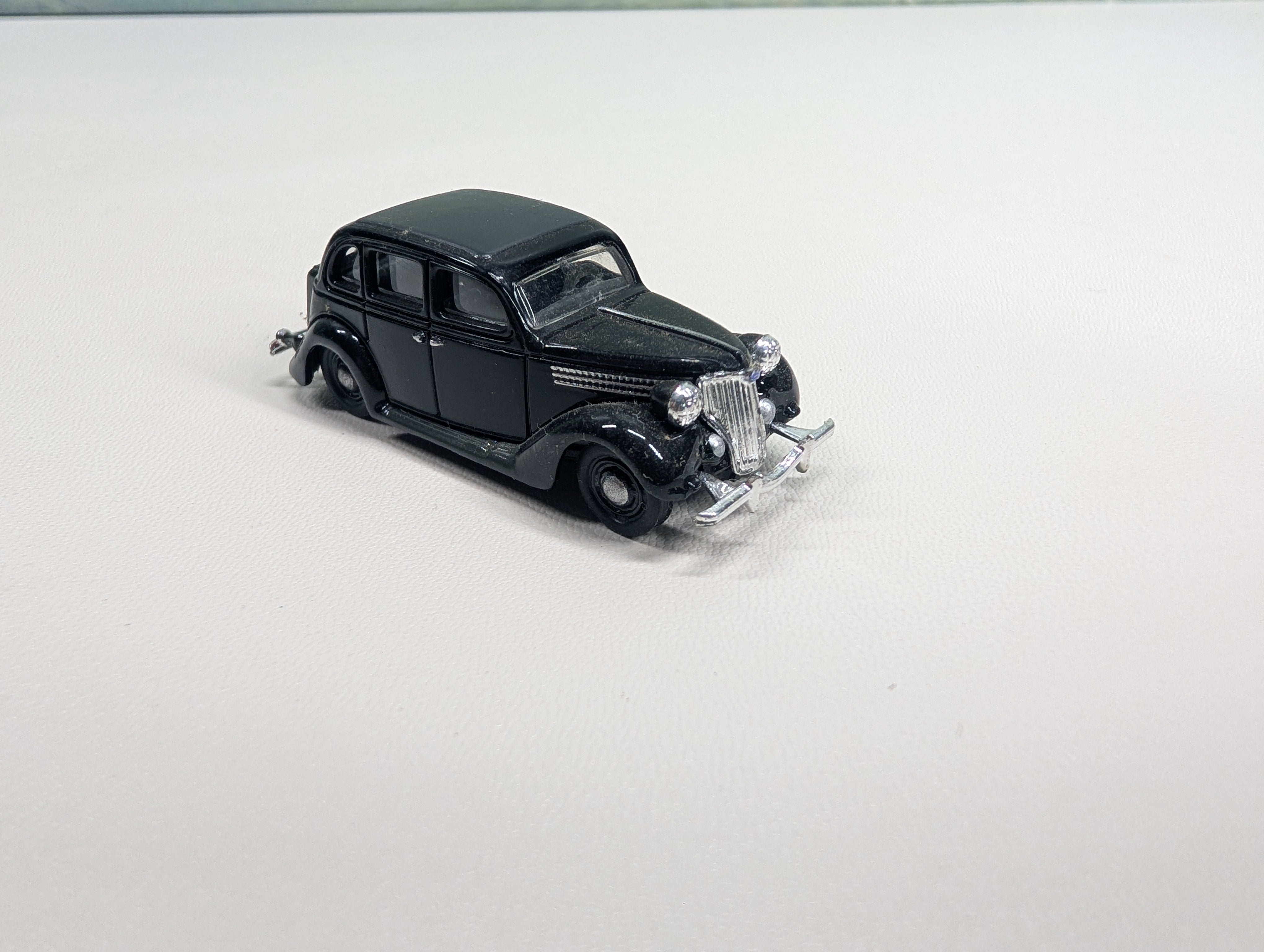 USED Classic Metal Works HO Scale 1936 Ford Sedan Black