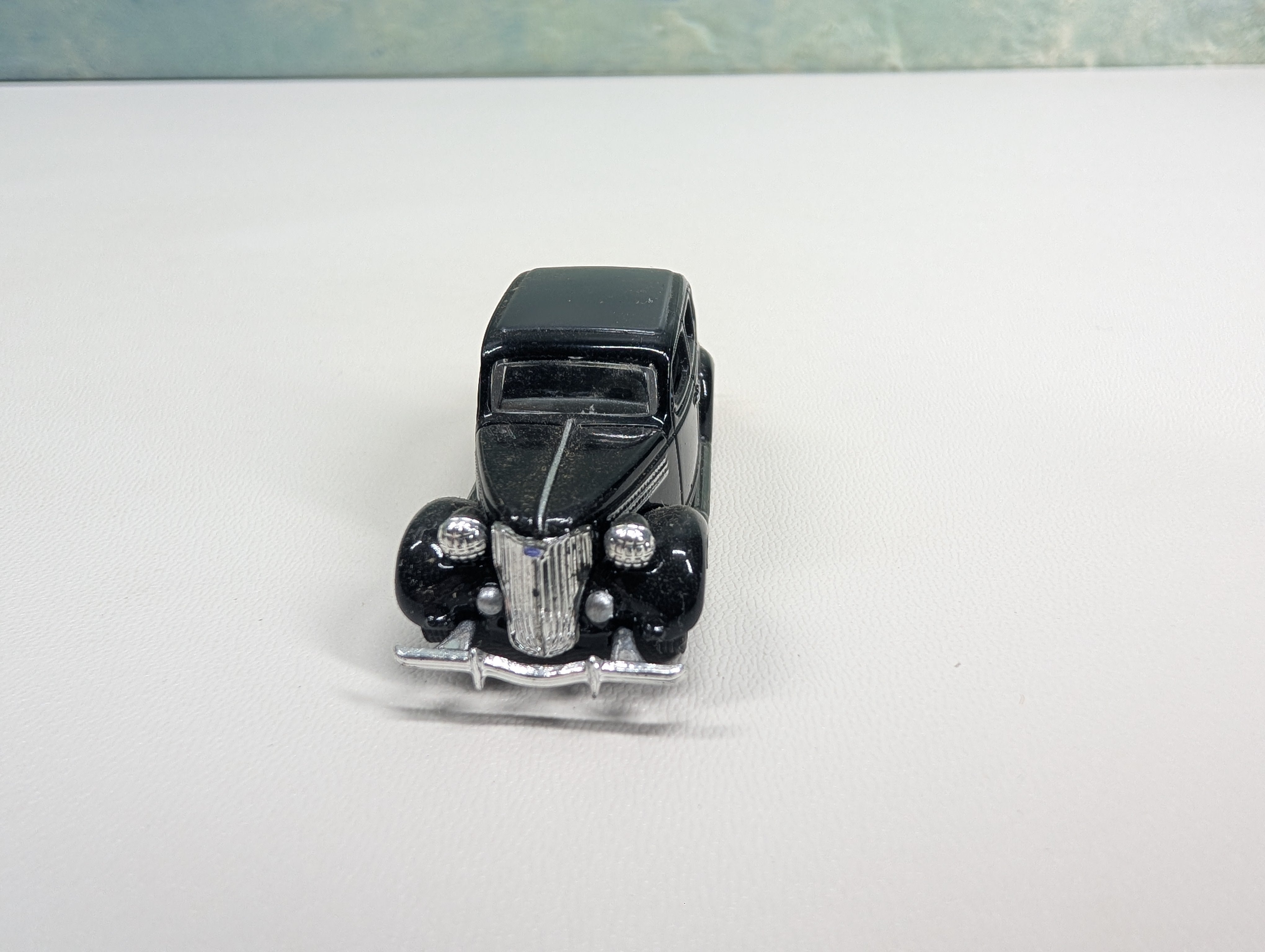 USED Classic Metal Works HO Scale 1936 Ford Sedan Black