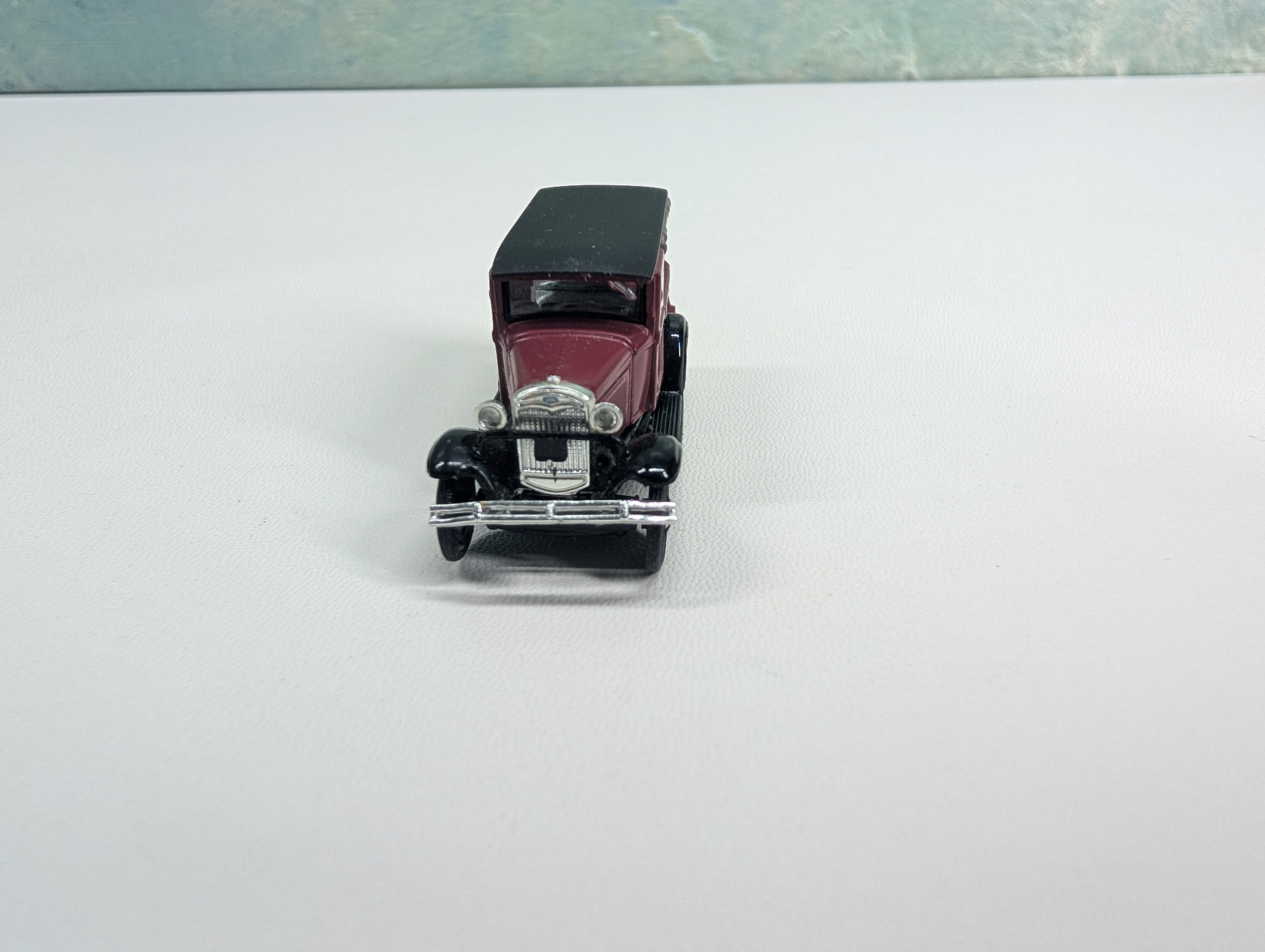 USED Athearn HO Scale Ford Produce Truck, Burgundy