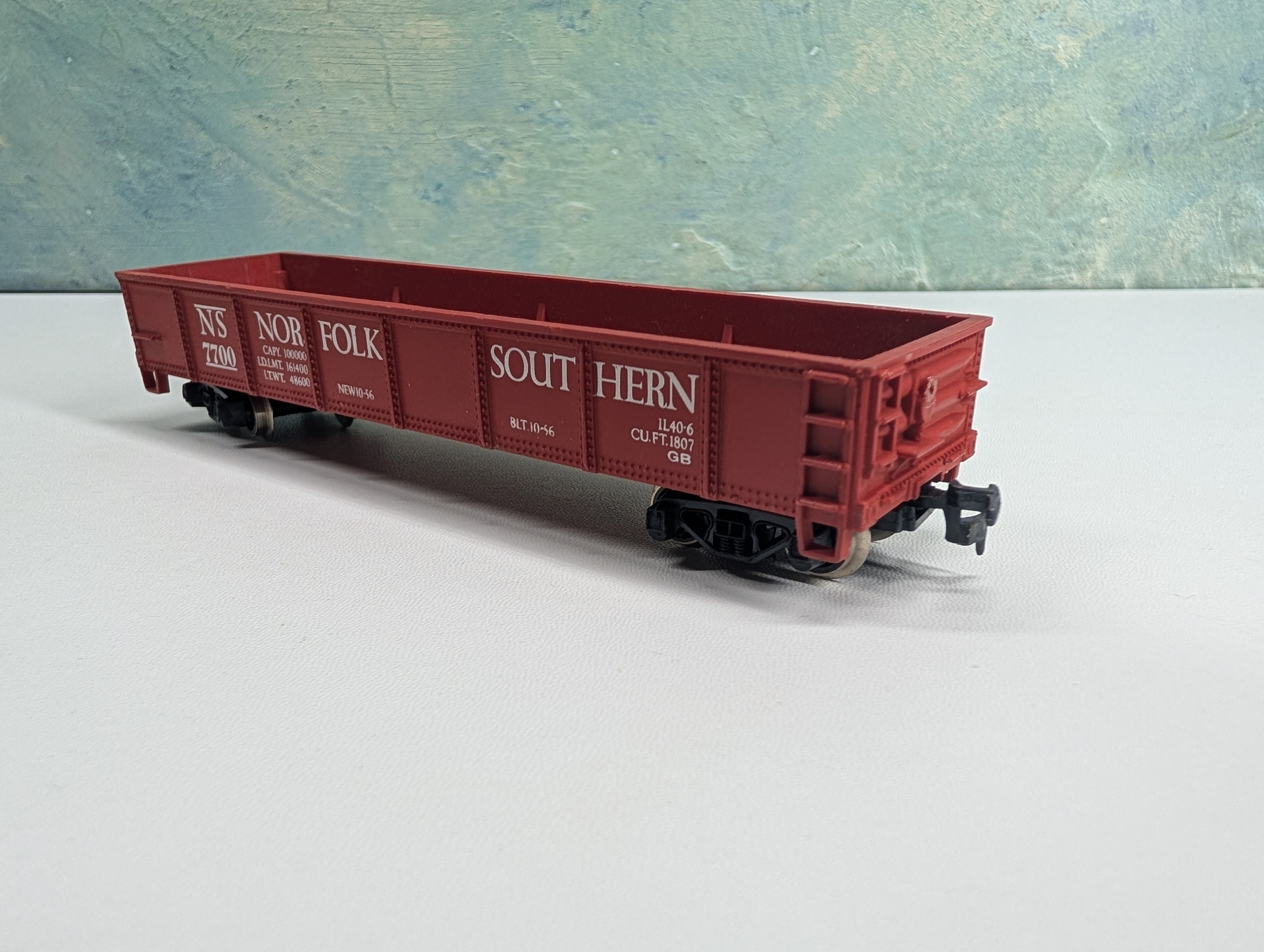 USED AHM HO Scale 40' Gondola Norfolk Southern NS #7700 Short Line, Metal Wheels