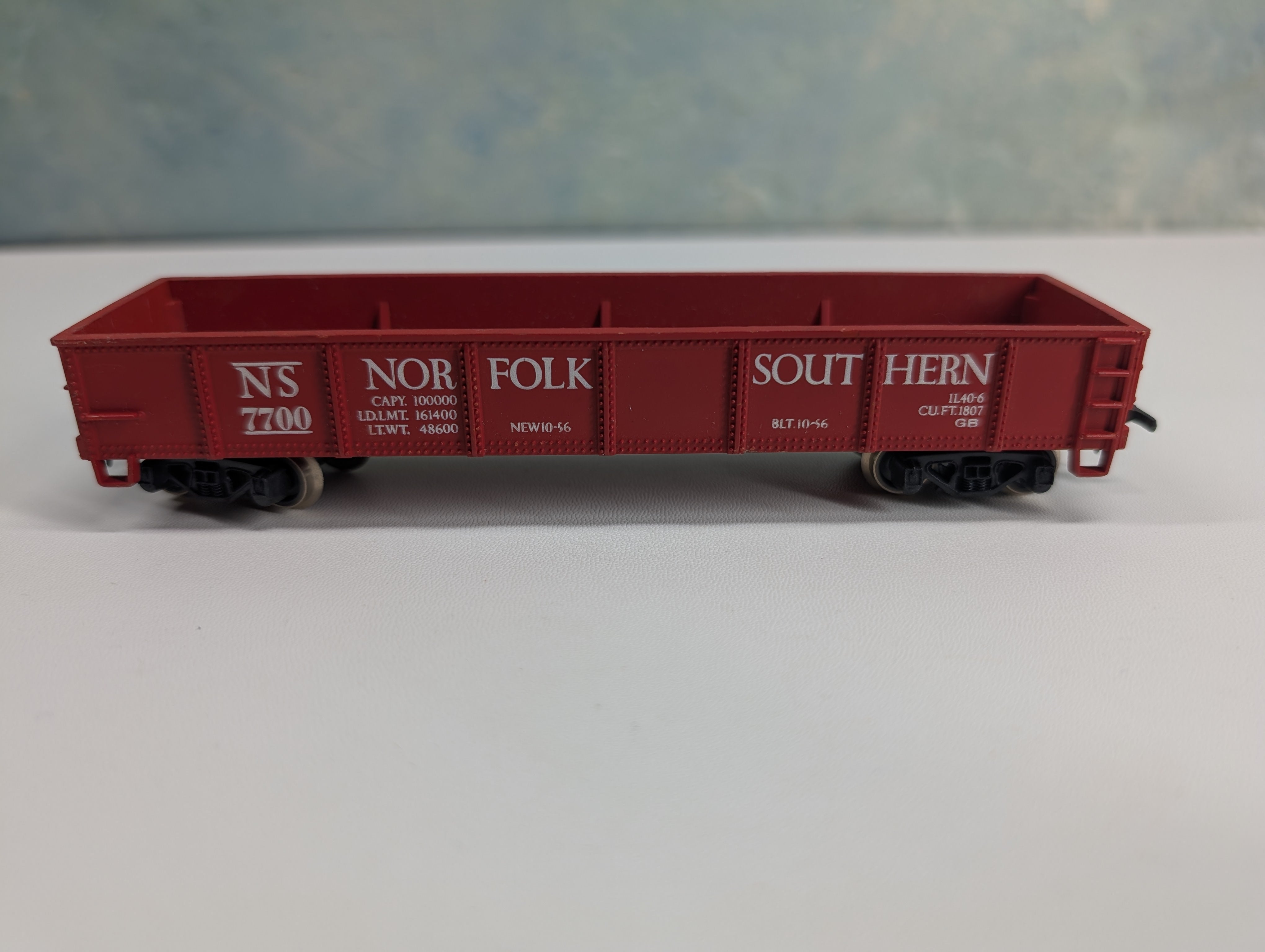 USED AHM HO Scale 40' Gondola Norfolk Southern NS #7700 Short Line, Metal Wheels