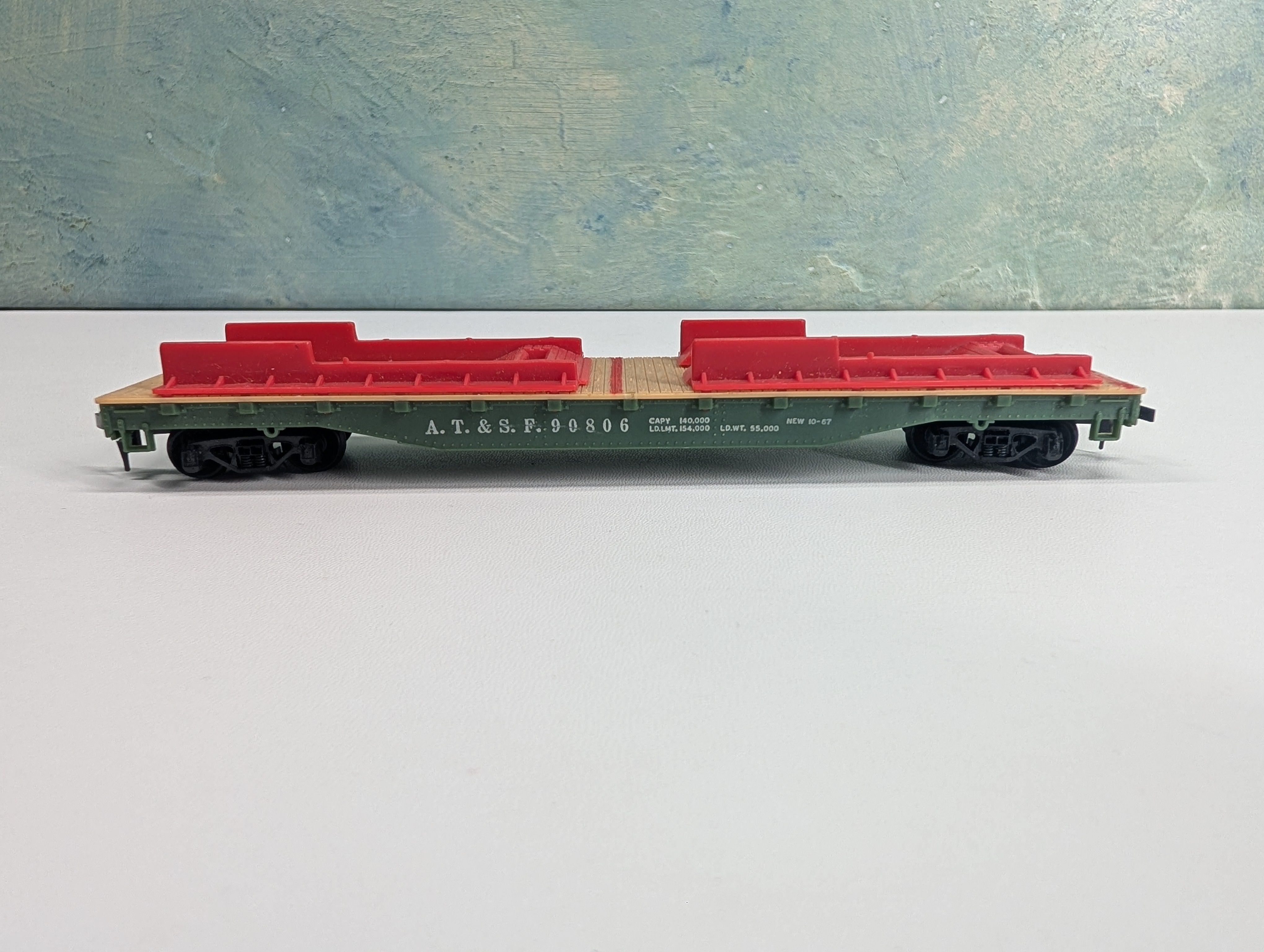 USED Mantua HO Scale 50' Flat Car w/ 2 Trailers Santa Fe ATSF #90806