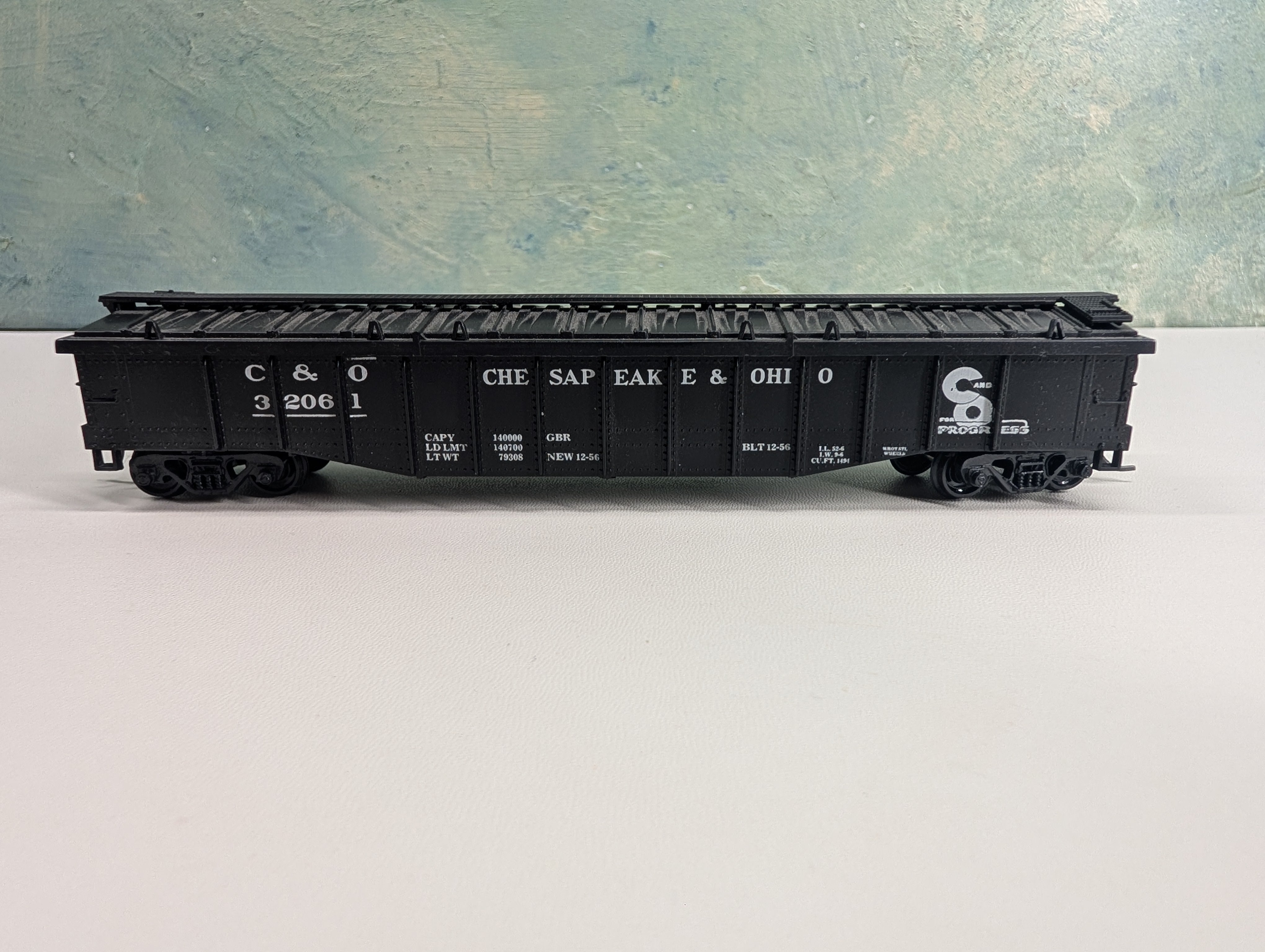 USED Athearn HO Scale 50' Covered Gondola Chesapeake and Ohio C&O #32061