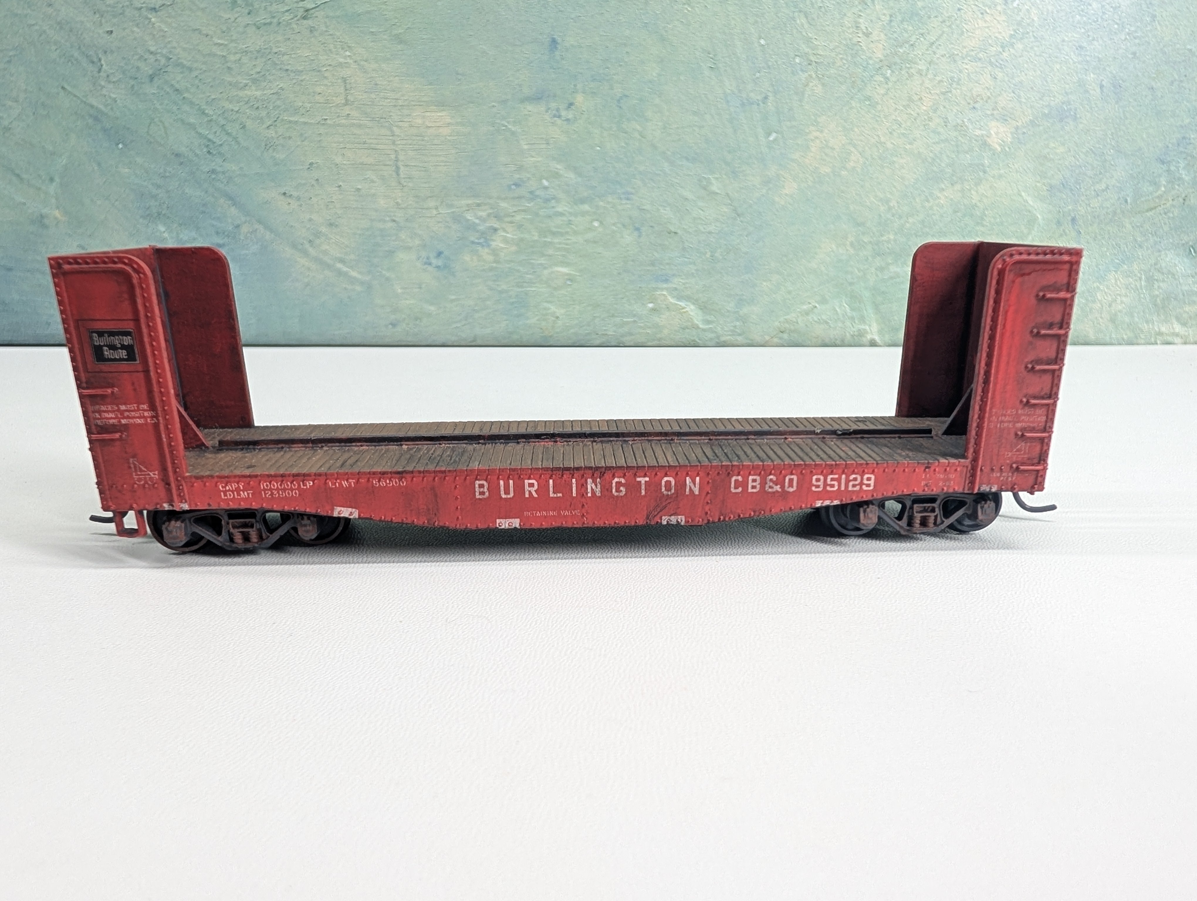 USED Athearn HO Scale 41' Bulkhead Flat Car Burlington CB&Q #95129 Weathering