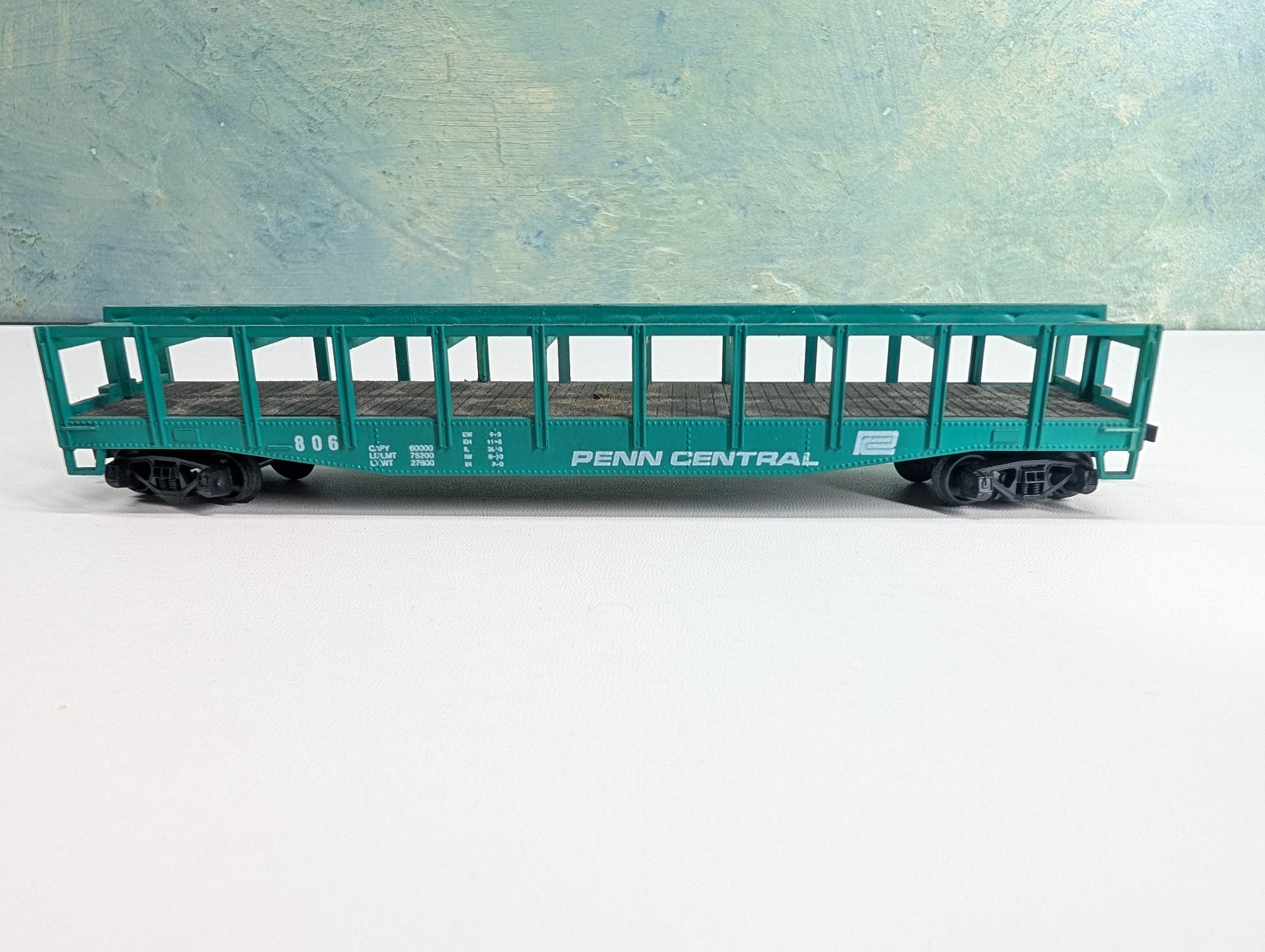 USED ROCO HO Scale 50' Caged Flat Car Penn Central PC #806
