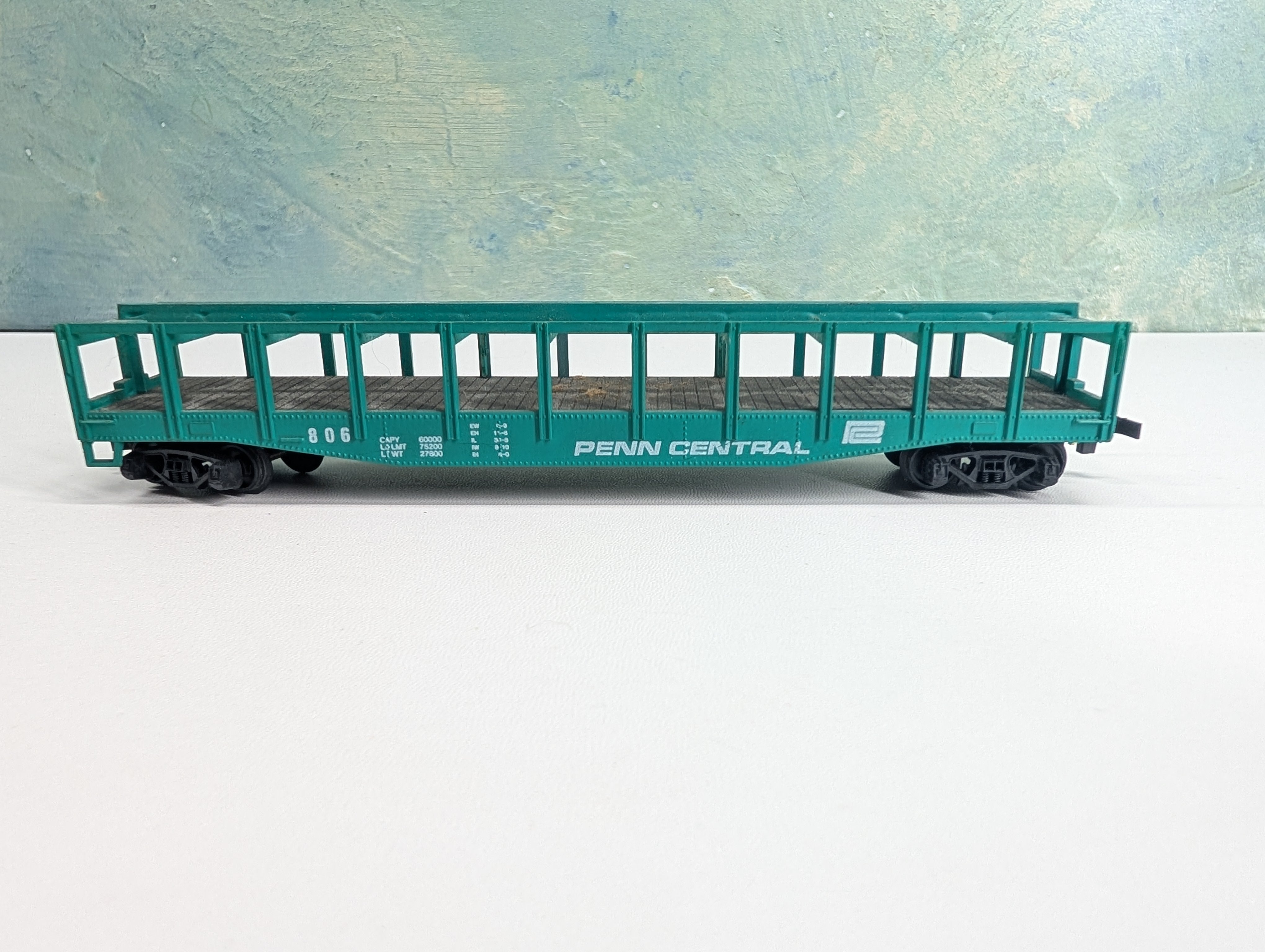 USED ROCO HO Scale 50' Caged Flat Car Penn Central PC #806