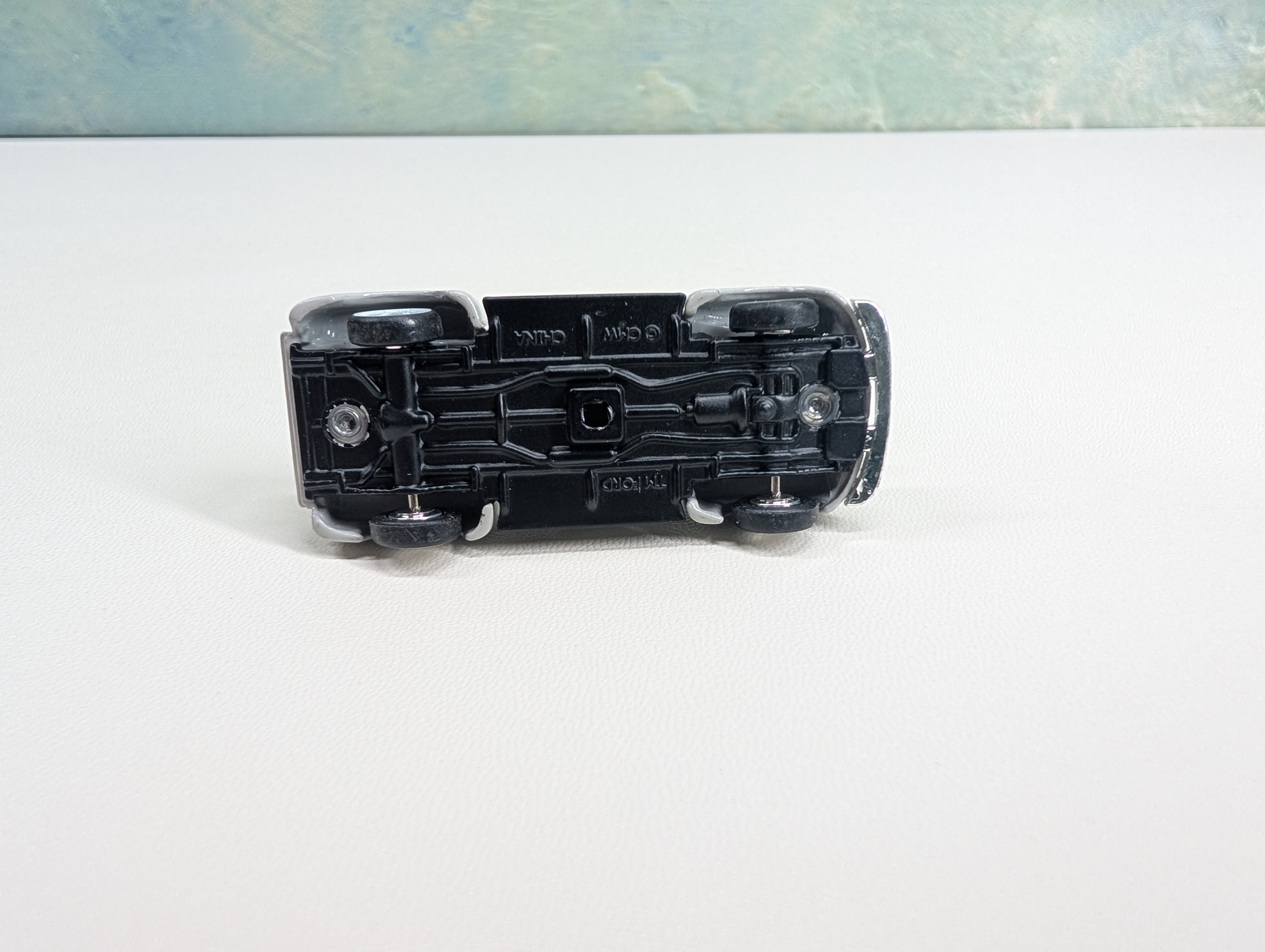 USED Classic Metal Works HO Scale TM Ford Pick-Up Truck, Light Gray