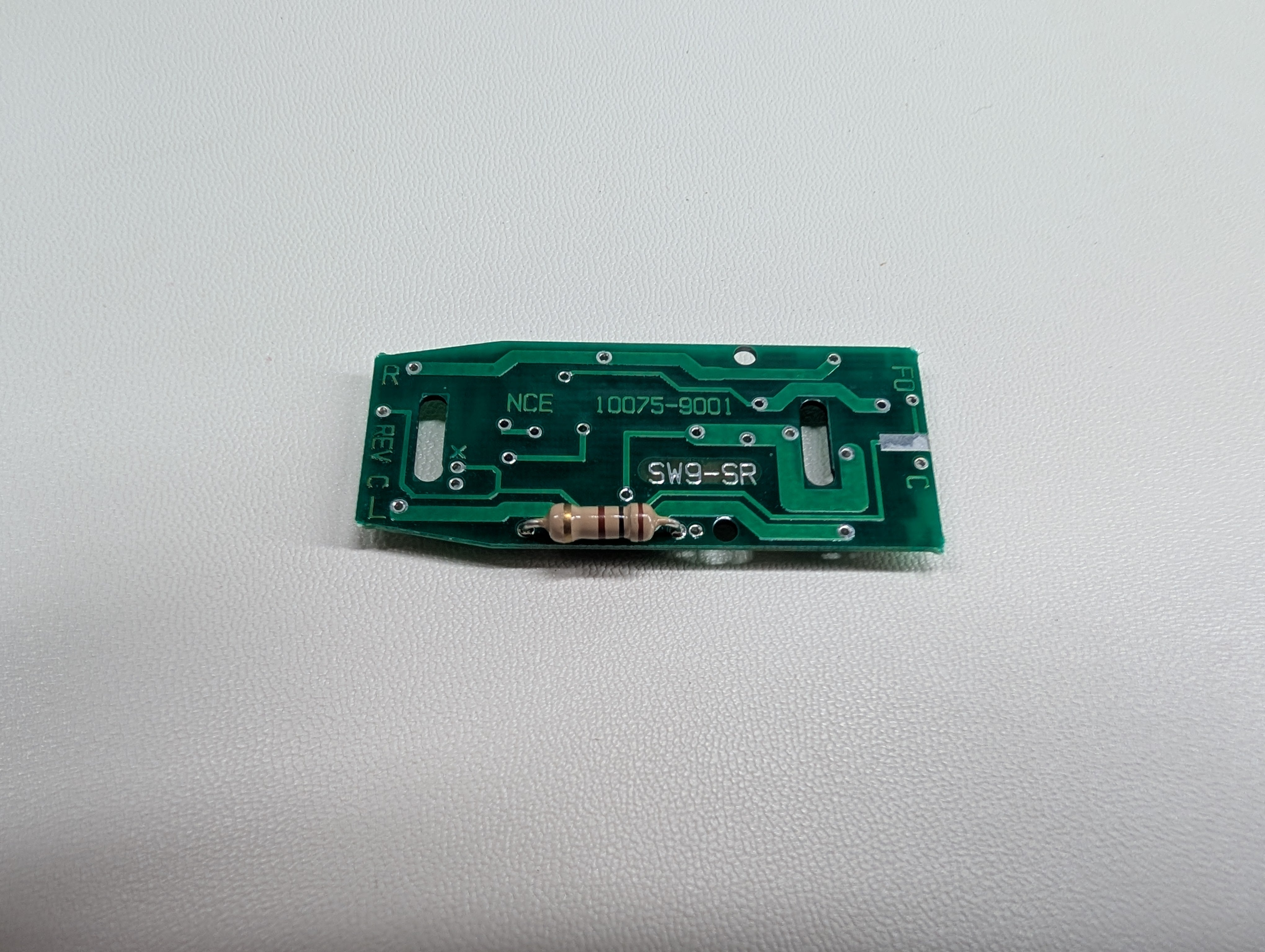 USED Life-Like 30073 HO Scale Proto 2000 SW8/900/600 Switcher Diesel Locomotive Chassis Only Runs Great! DC