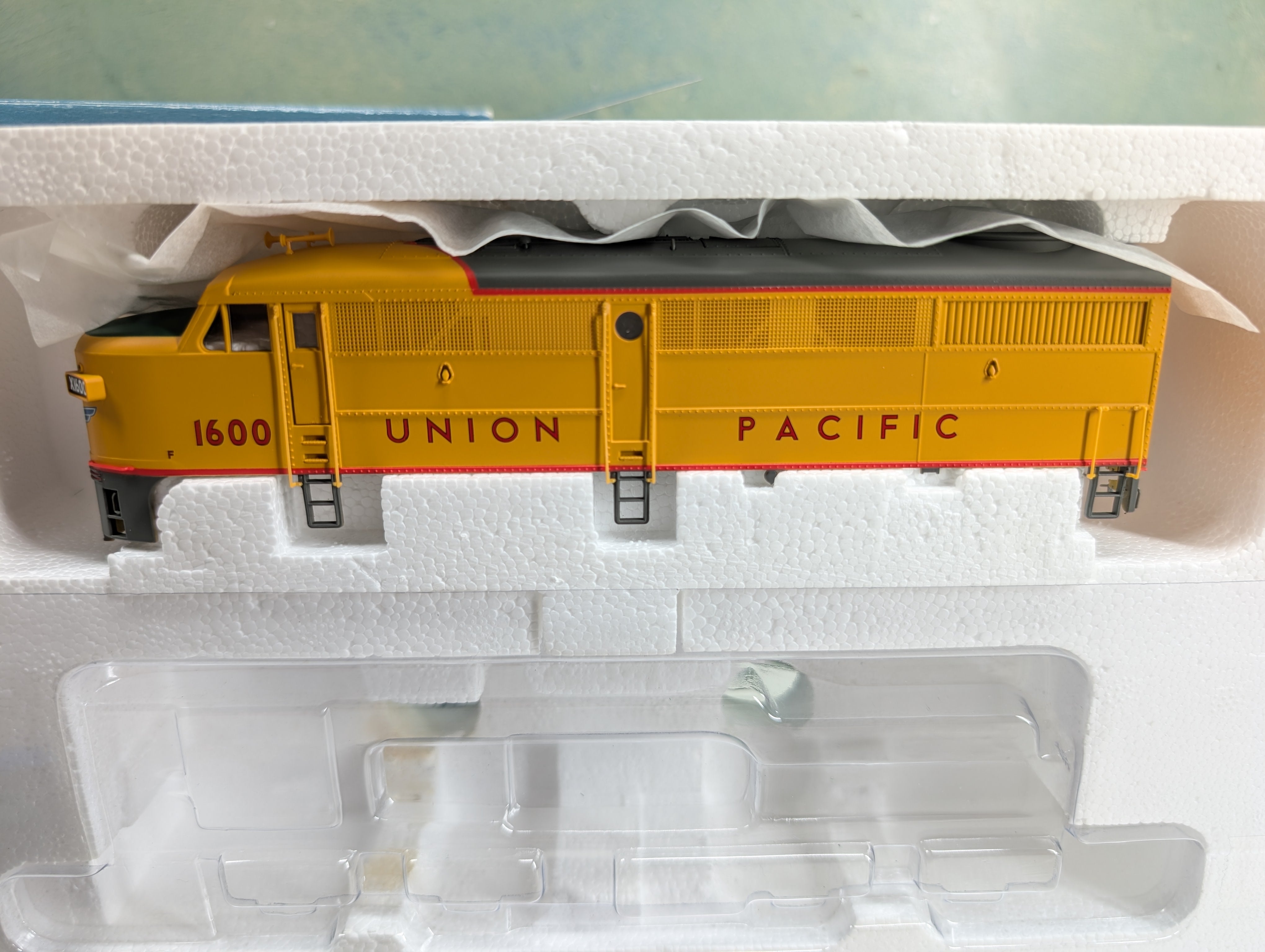 USED Life-Like HO Scale Proto 2000 FA1 Diesel Locomotive Union Pacific UP #1600 Tested! DC KIT