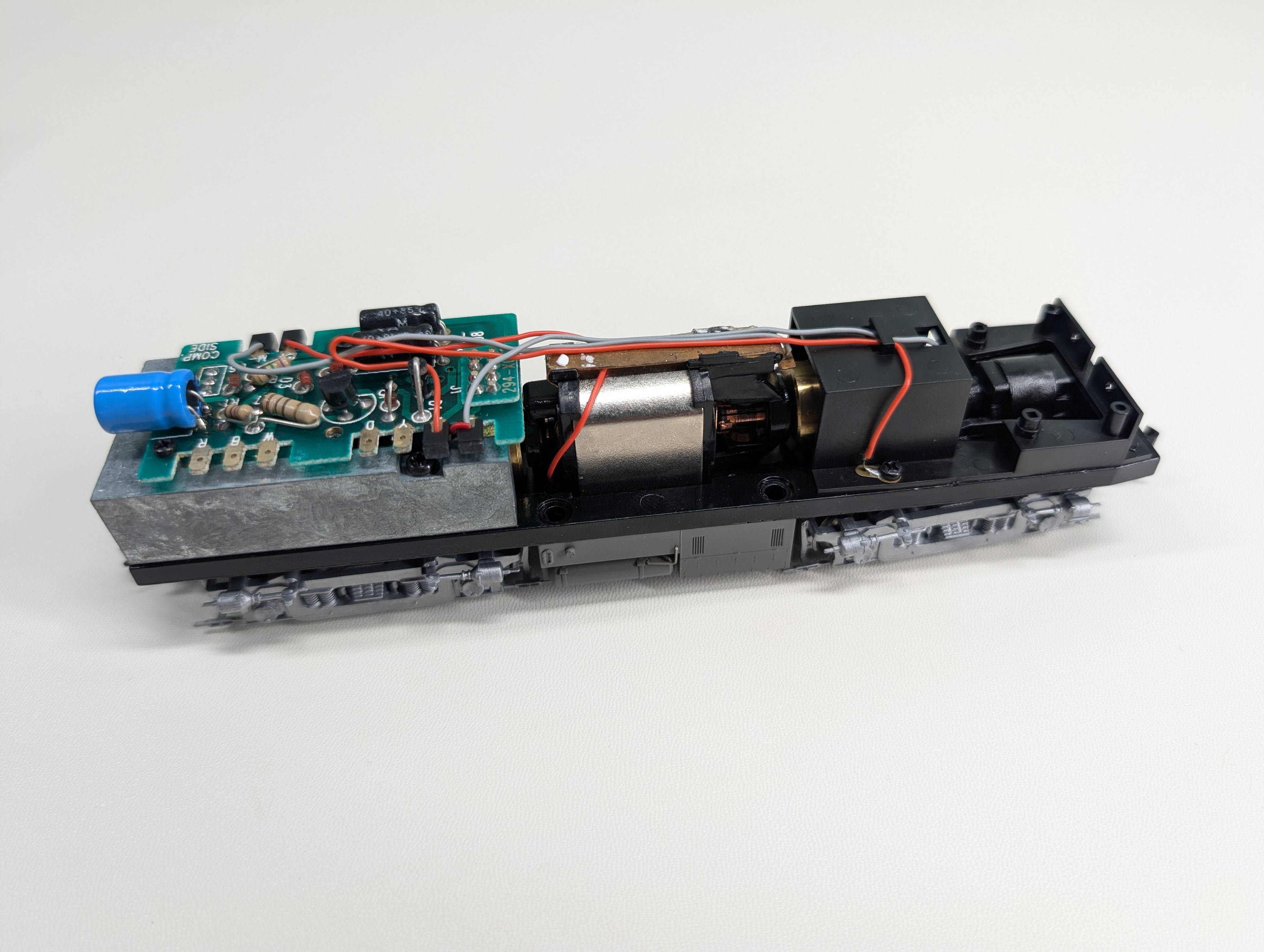 USED Life-Like HO Scale Proto 2000 FB1 Diesel Locomotive Union Pacific UP #1624B Tested! DC KIT