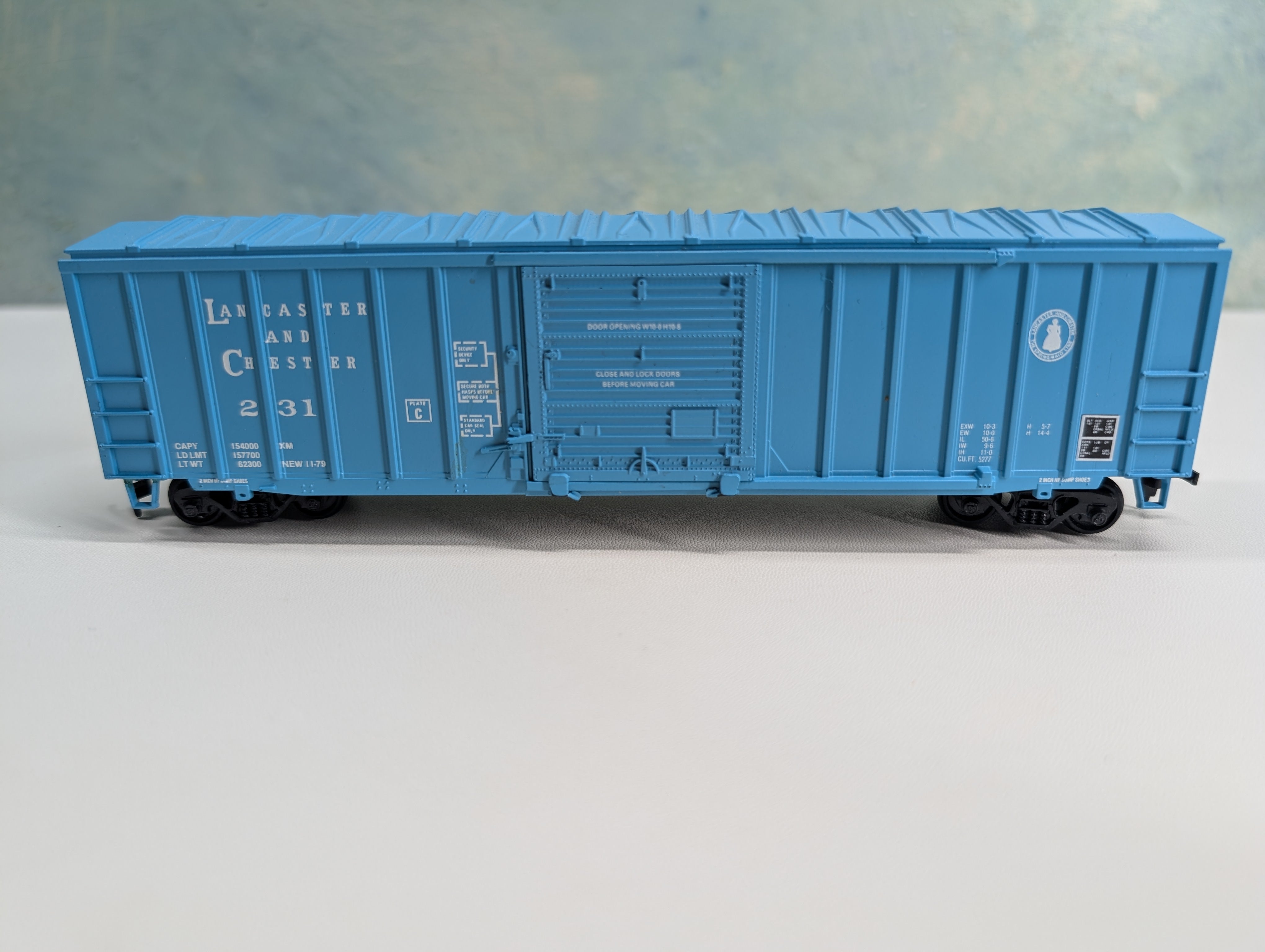 USED Athearn 815 HO Scale 50' Railbox Type Box Car Lancaster and Chester #231 Bev-Bel