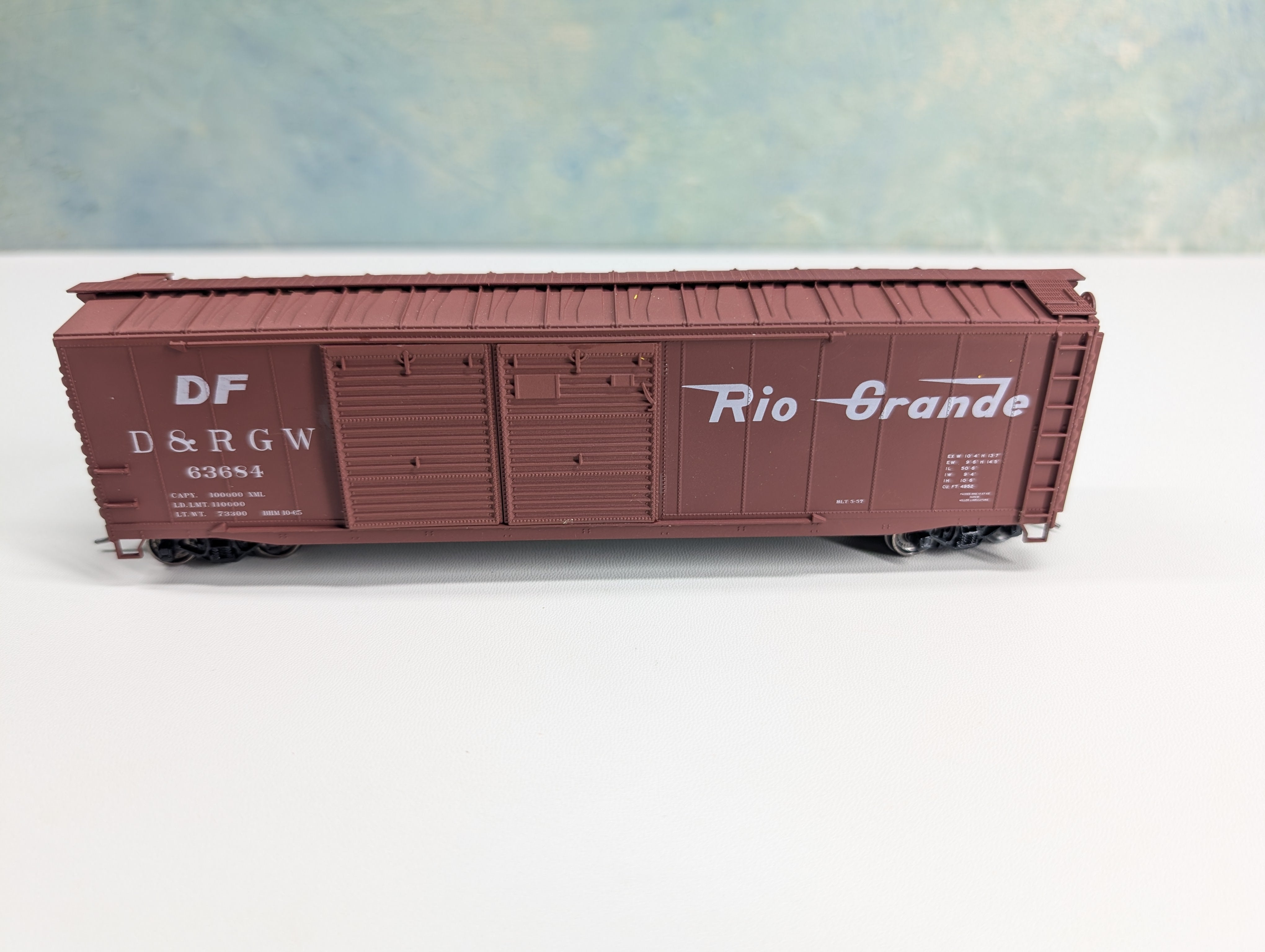 USED Accurail 52051 HO Scale 50' DD Steel Box Car Rio Grande D&RGW #63684 Metal Wheels