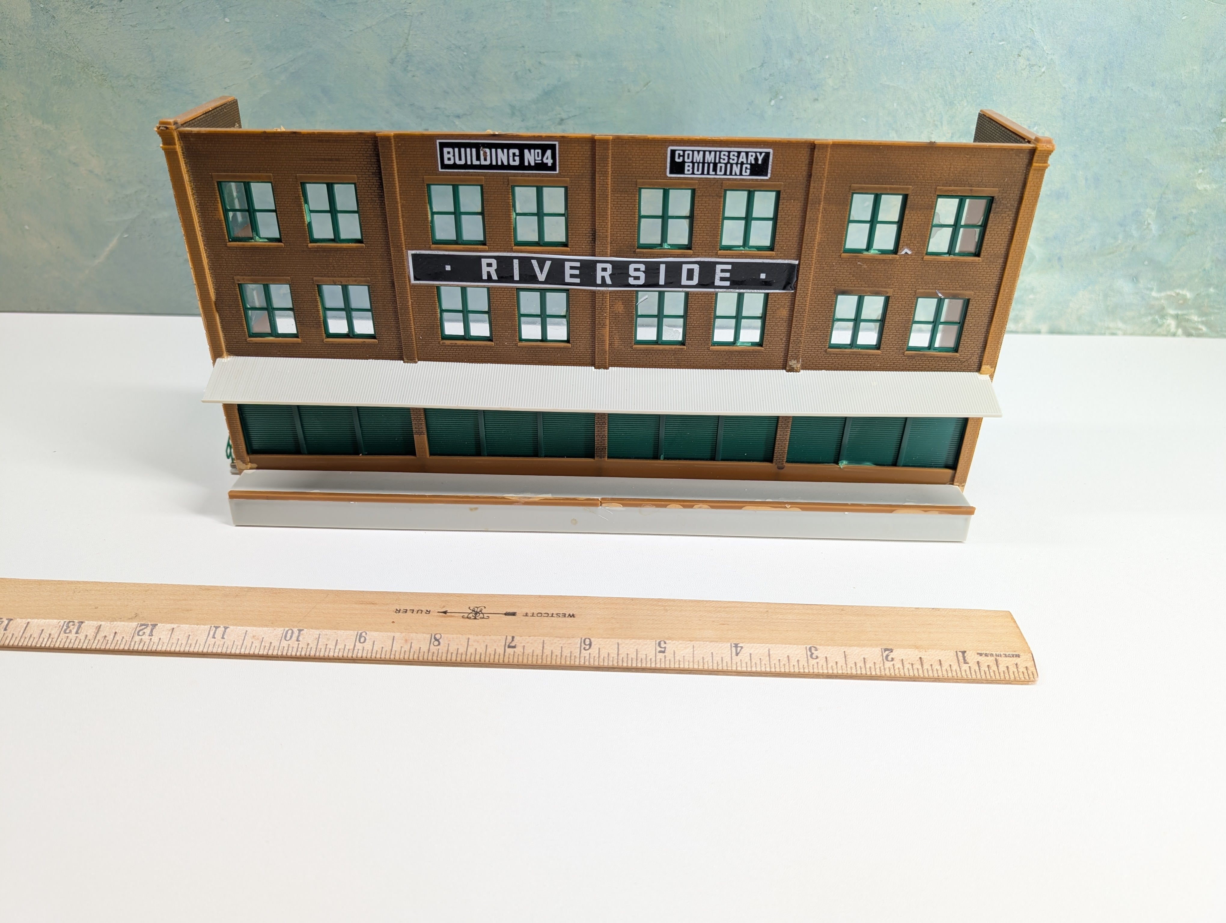USED Walthers HO Scale Commissary Background Building, Freight Transfer Backdrop Building, "Wall" Building