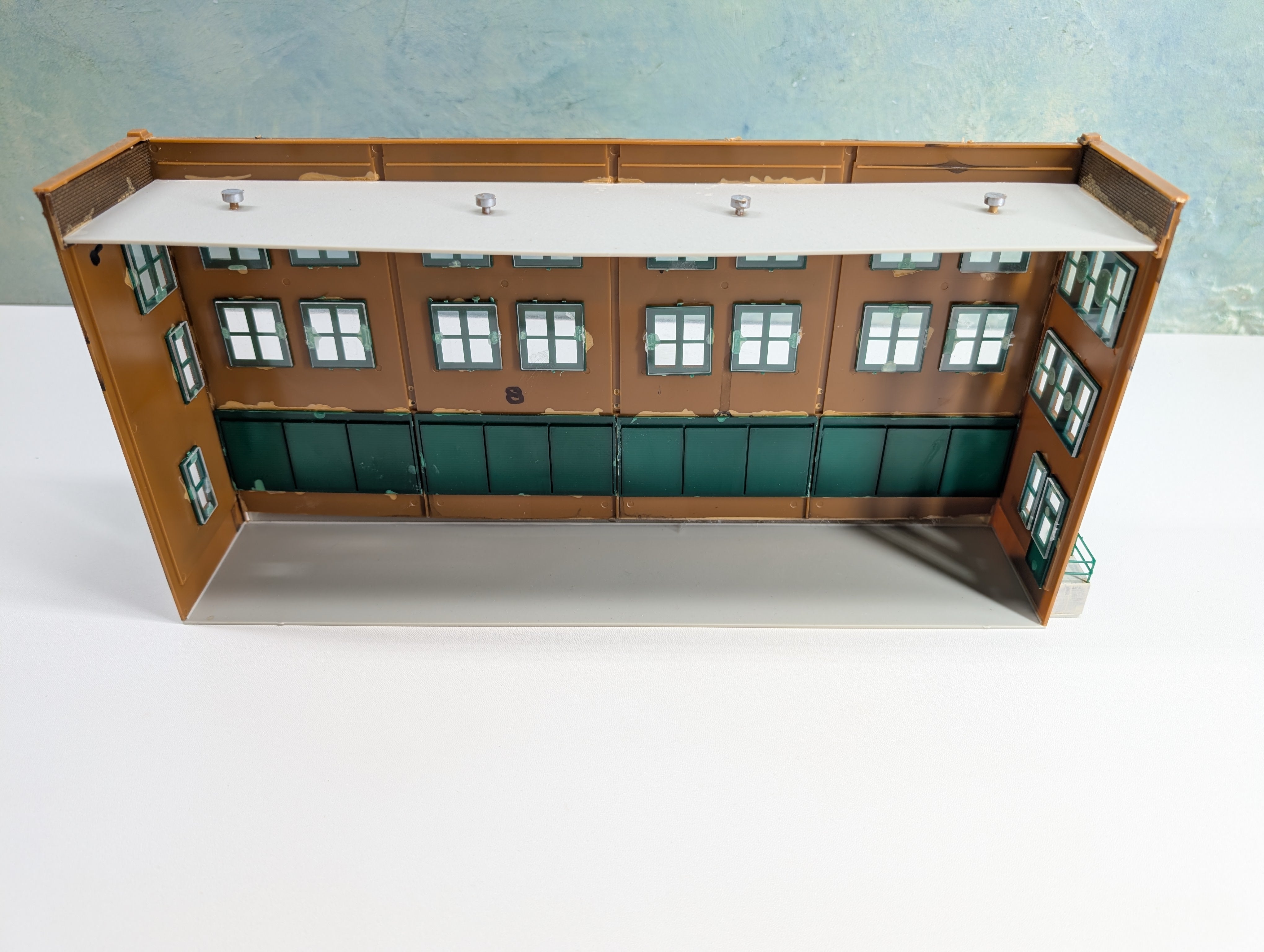 USED Walthers HO Scale Commissary Background Building, Freight Transfer Backdrop Building, "Wall" Building