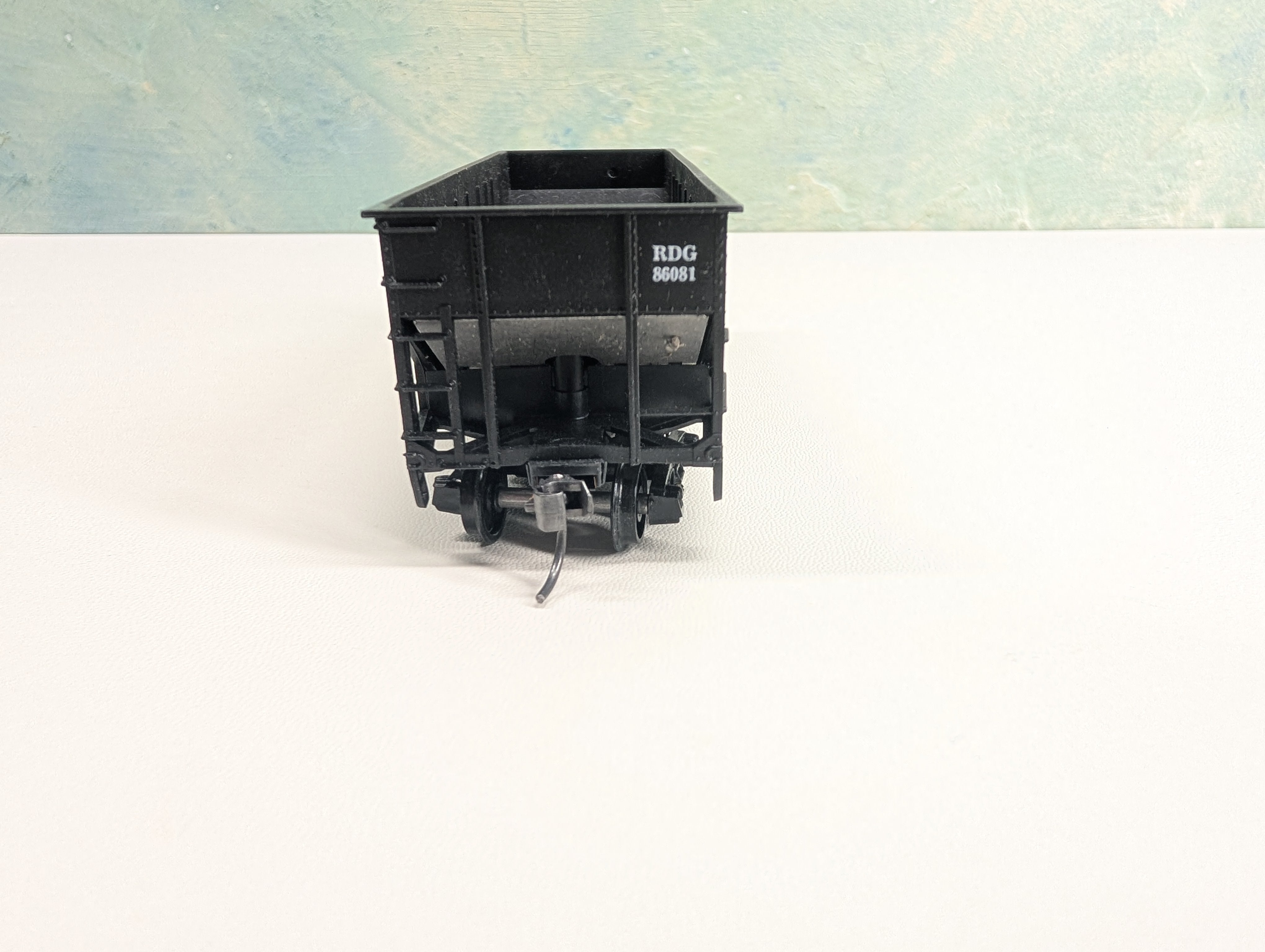 USED Athearn HO Scale 2 Bay Hopper Reading RDG #86081