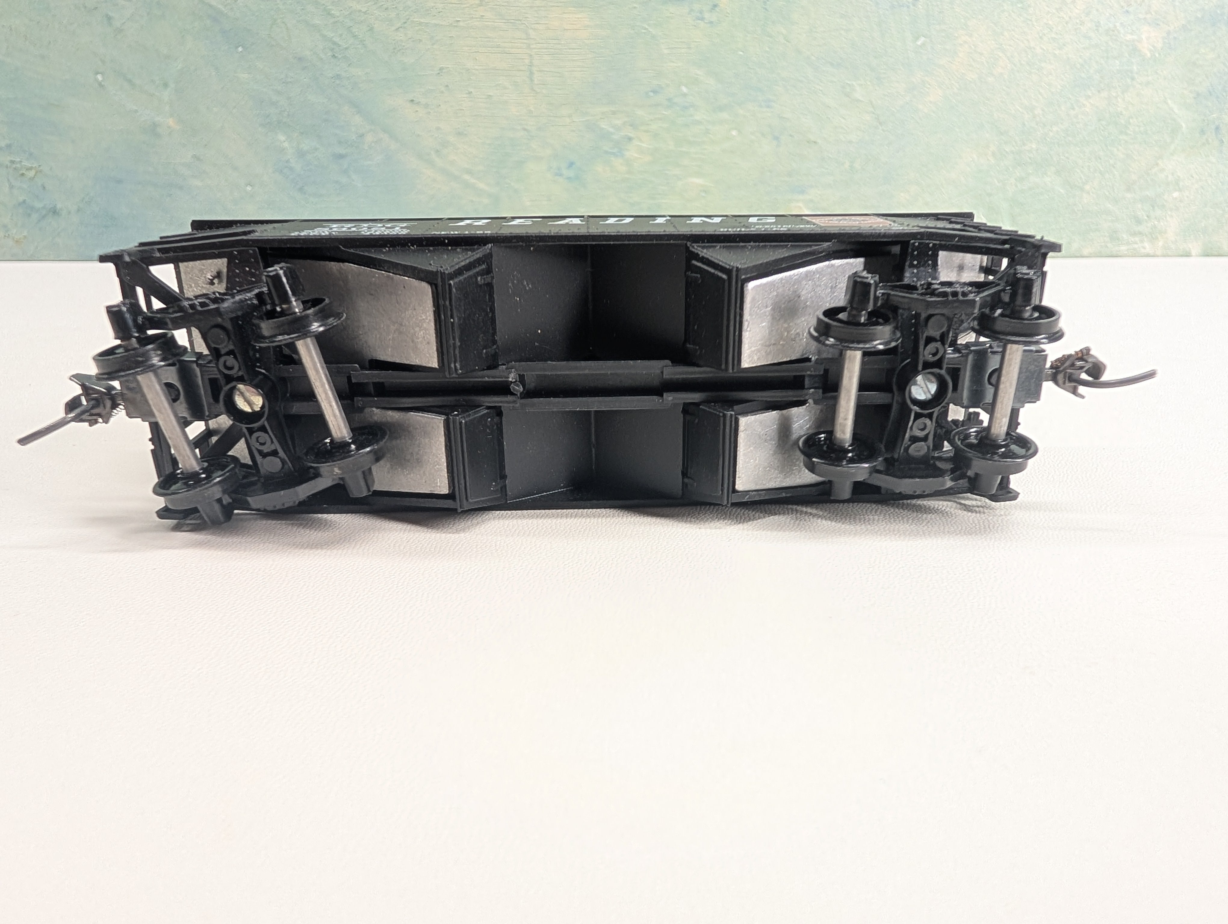 USED Athearn HO Scale 2 Bay Hopper Reading RDG #86081