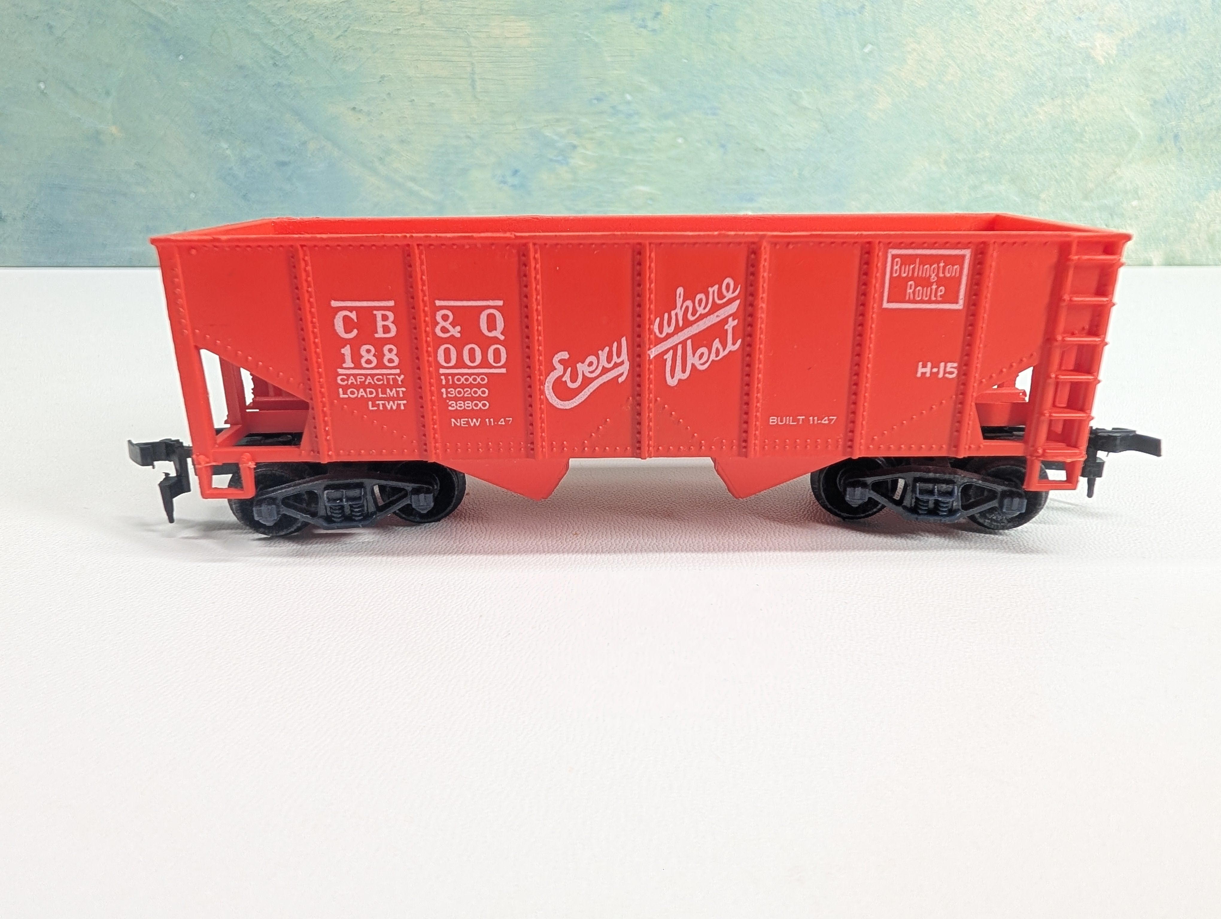 USED Varney HO Scale 2 Bay Hopper Burlington CB&Q #188000