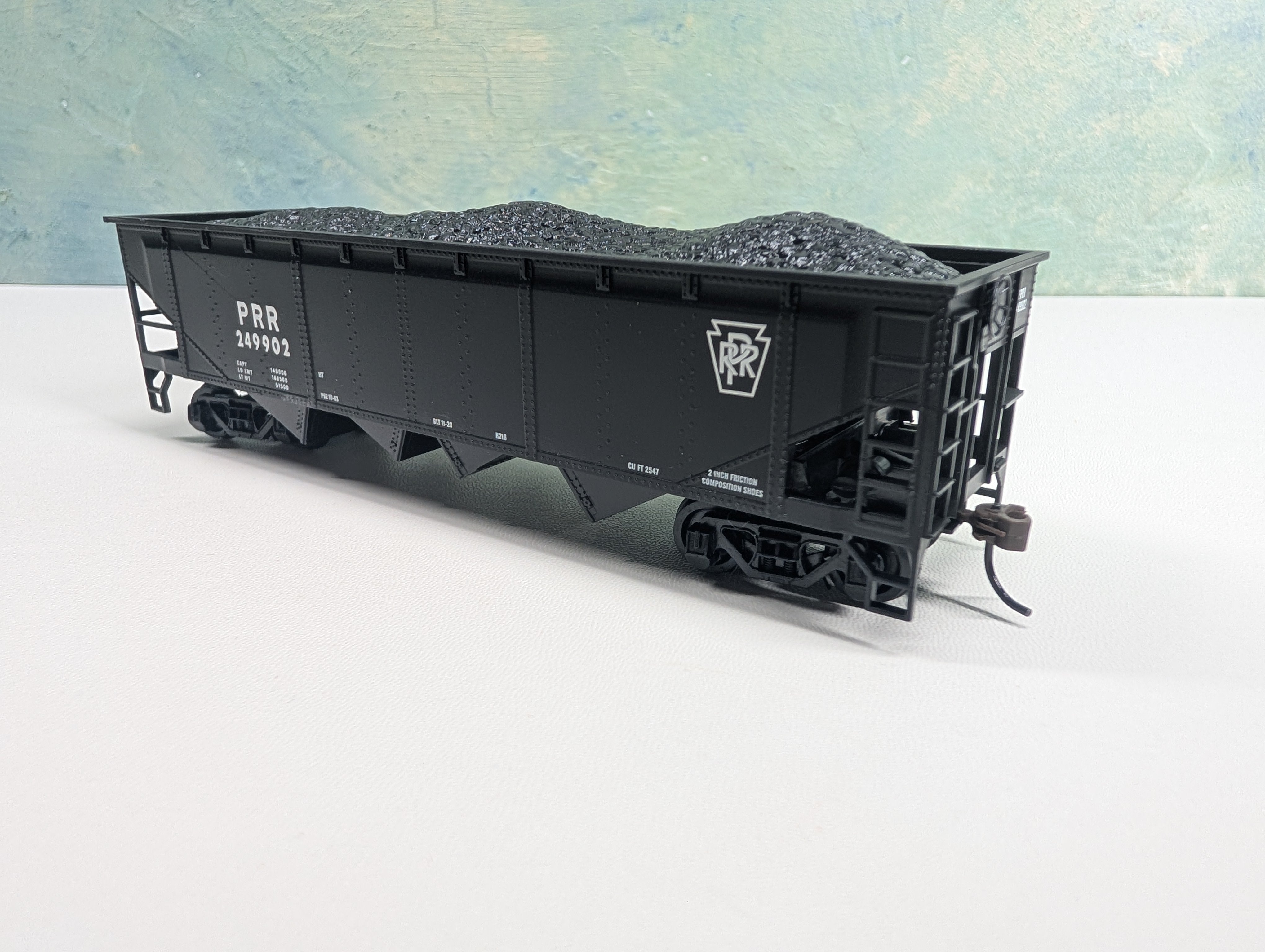 USED Bachmann HO Scale Quad Hopper Pennsylvania PRR #249902 Modern w/ Coal Load