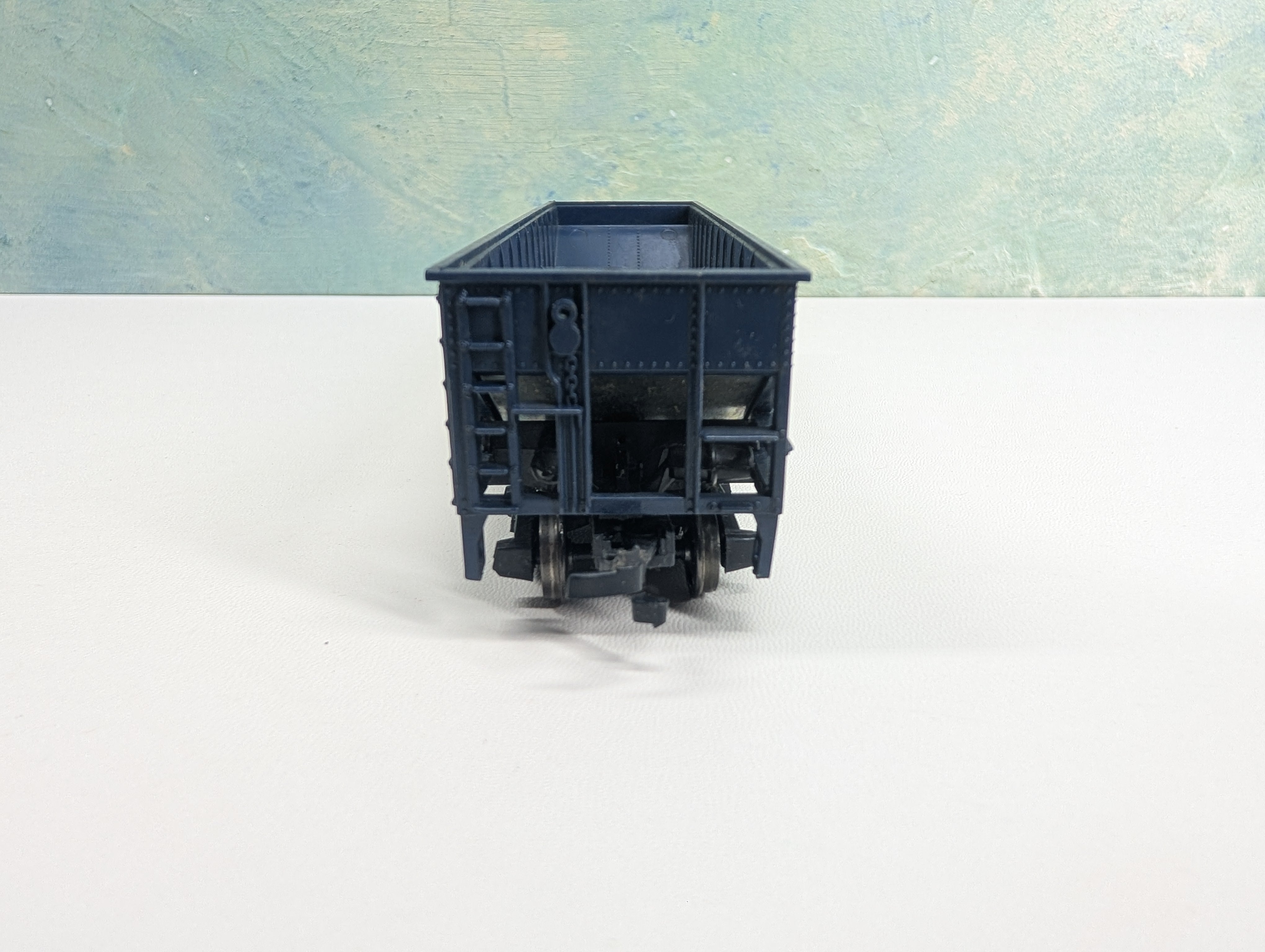 USED Tyco HO Scale Quad Hopper Purina Chows MRS #4550 Metal Wheels