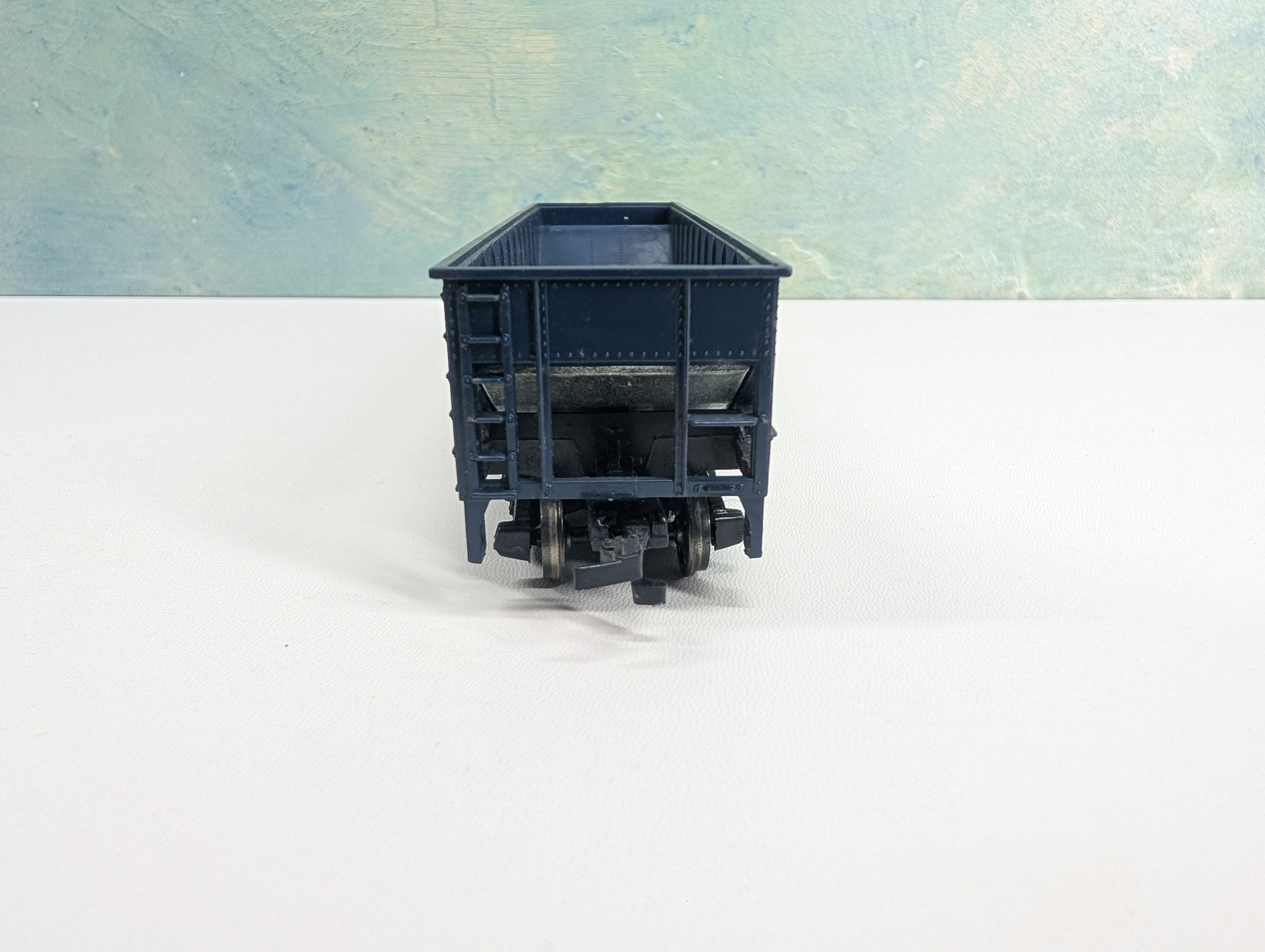 USED Tyco HO Scale Quad Hopper Purina Chows MRS #4550 Metal Wheels
