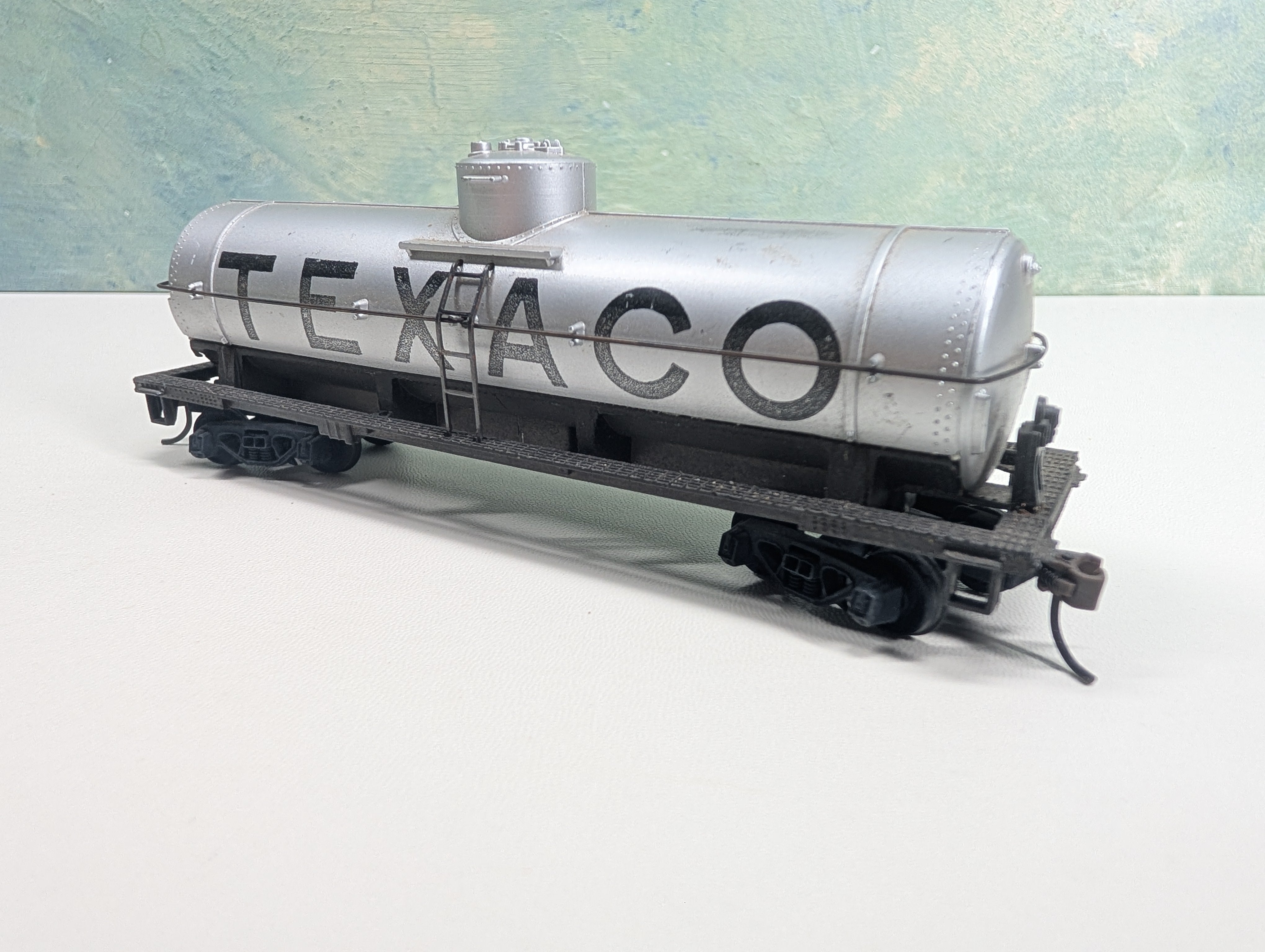 USED HO Scale Single Dome Tank Car Texaco