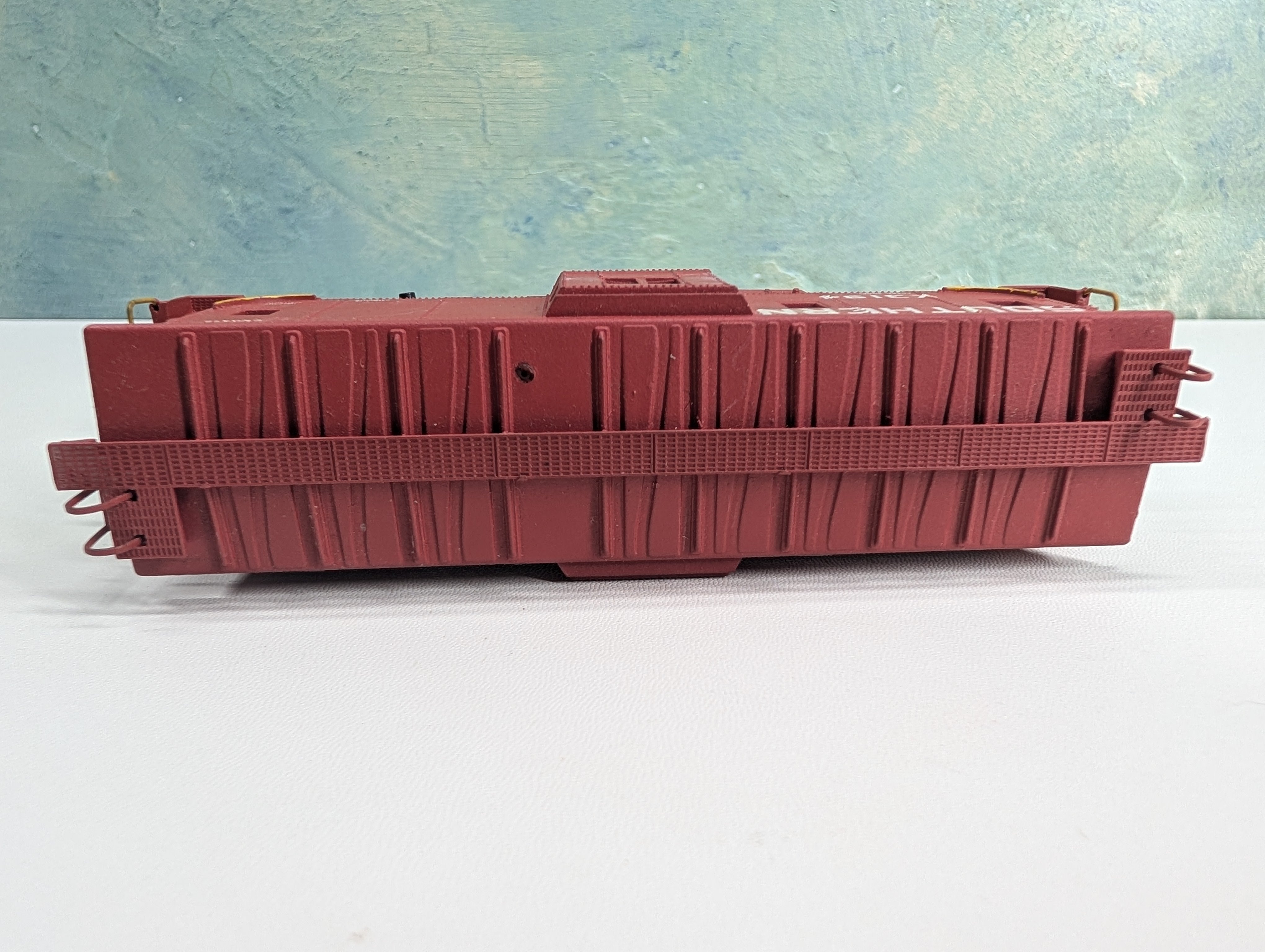 USED Athearn HO Scale Bay Window Caboose Southern #X3194