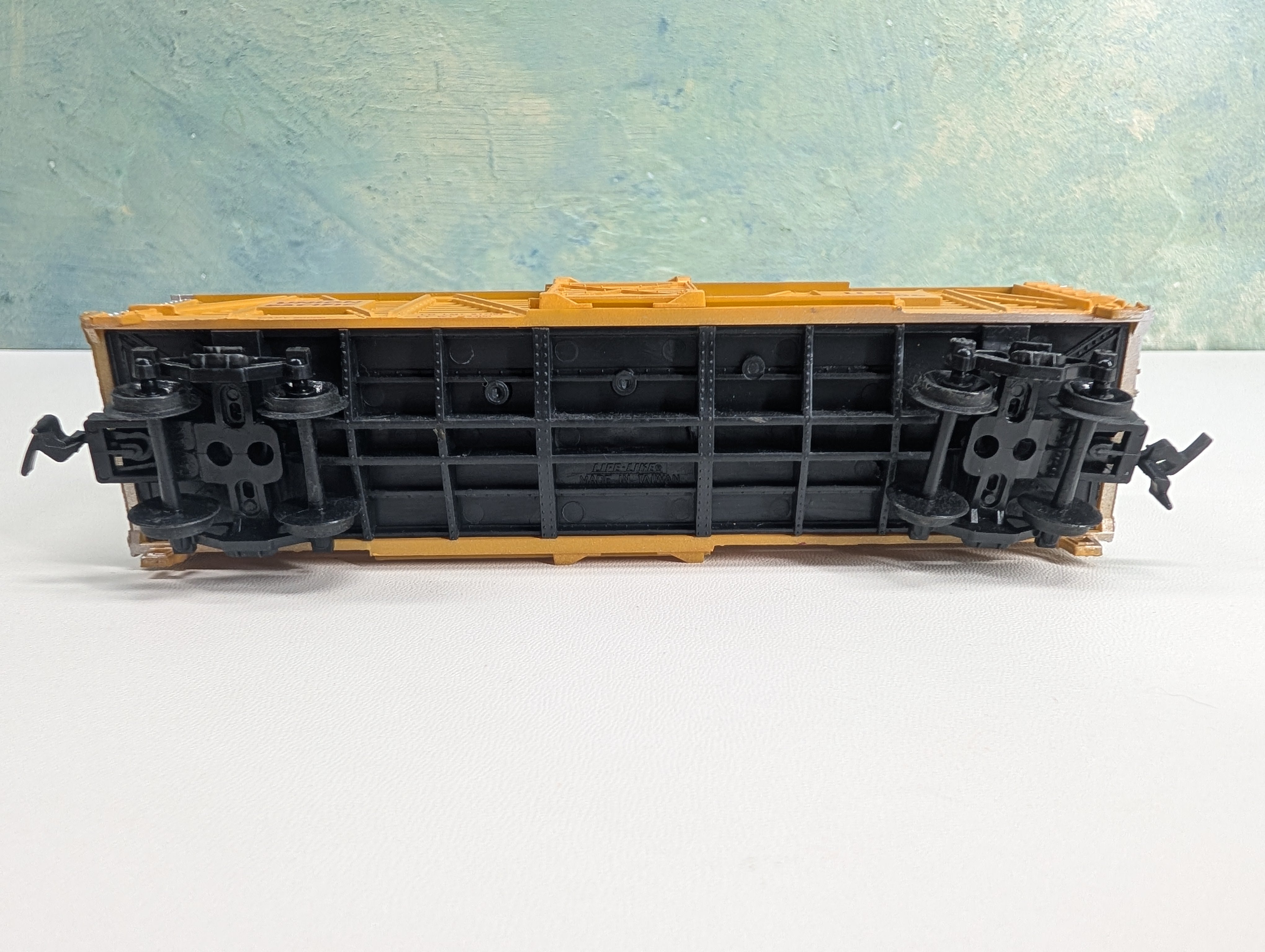 USED Life-Like HO Scale 40' Cattle Livestock Car Union Pacific UP #476306