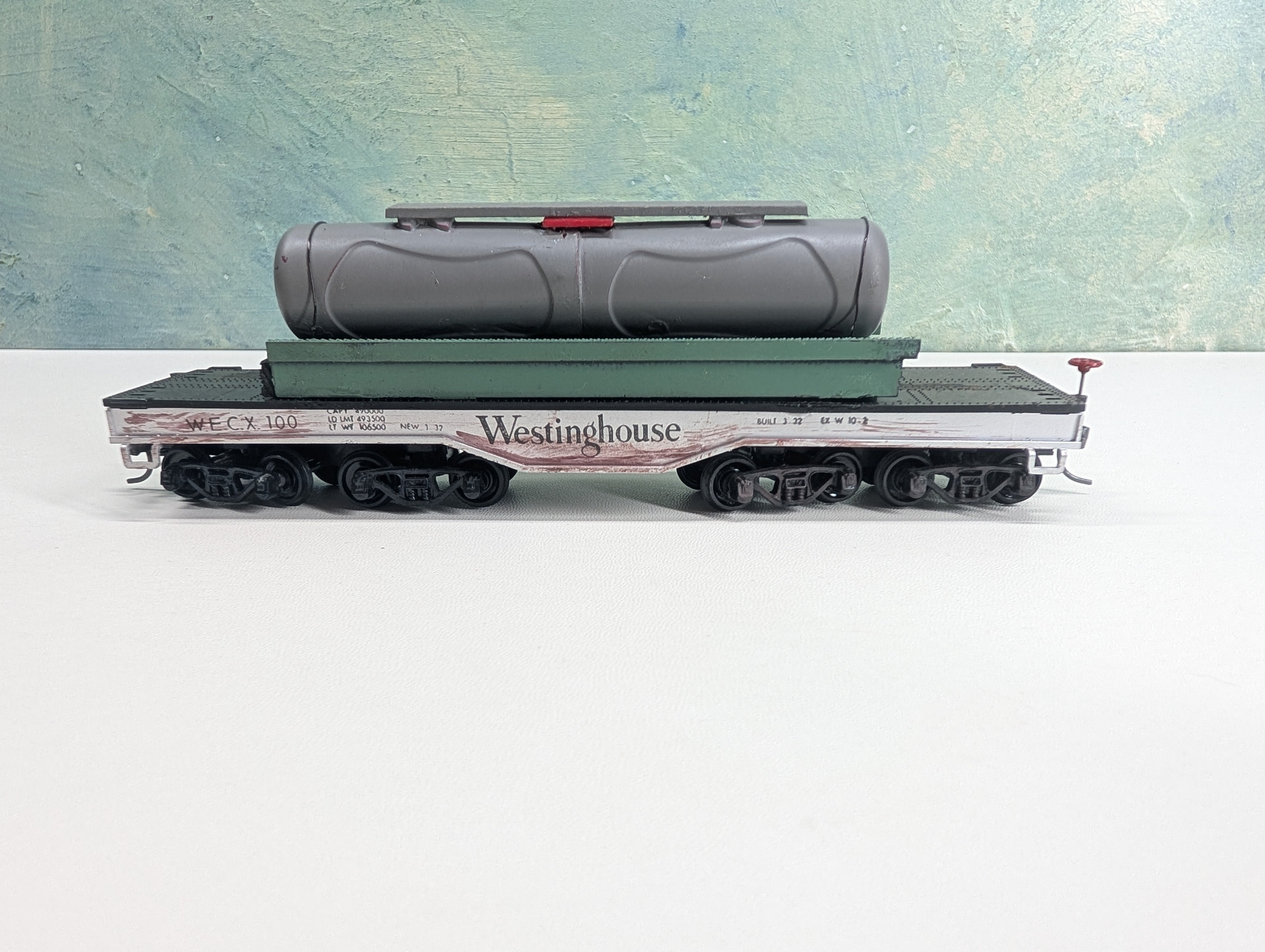 USED Athearn HO Scale Heavy Duty Flat Car Westinghouse WECX #100 w/ Custom Load