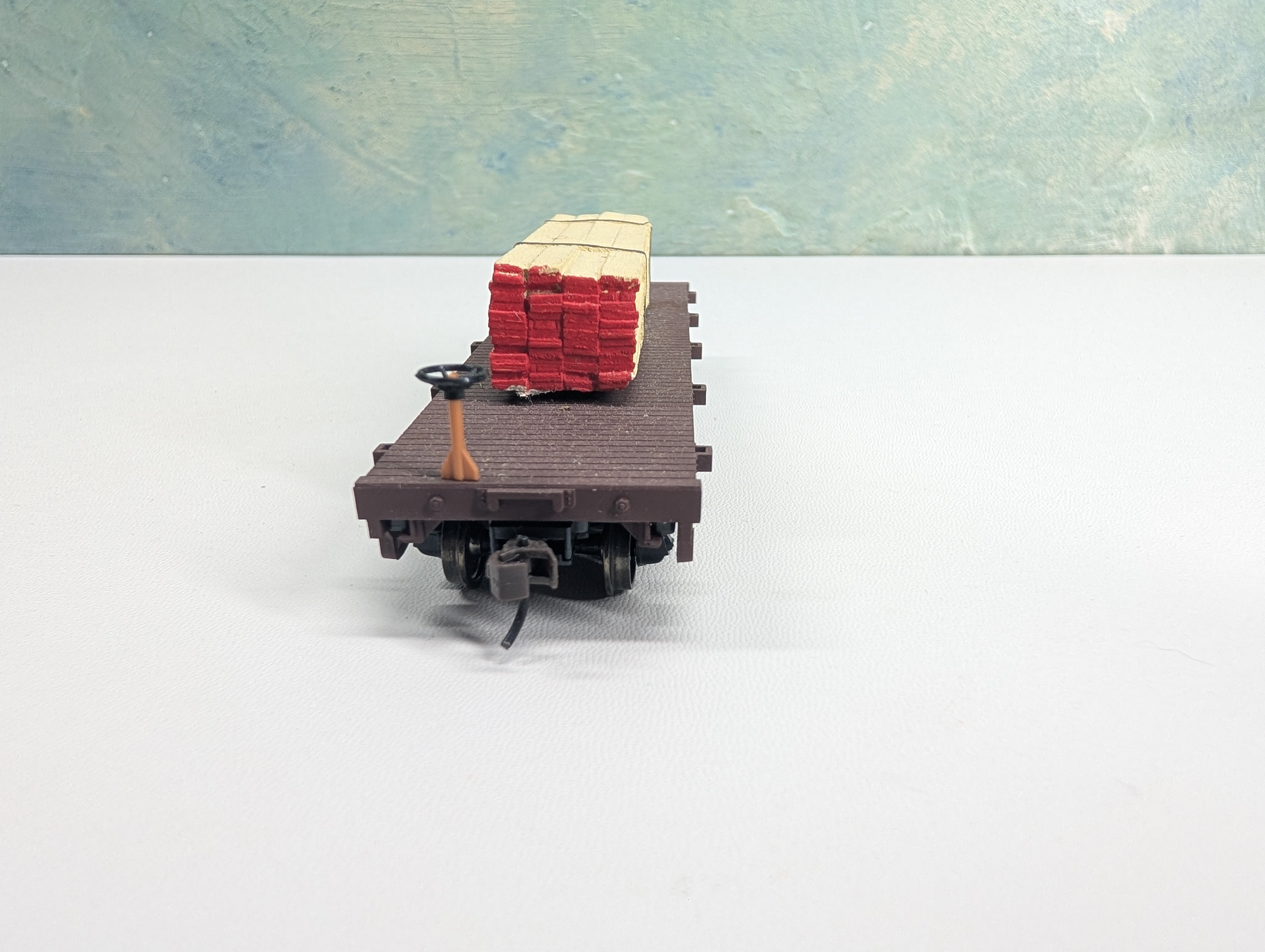 USED Mehano HO Scale Old Time 34' Flat Car Pennsylvania PRR #8641 w/ Custom Load, Metal Wheels