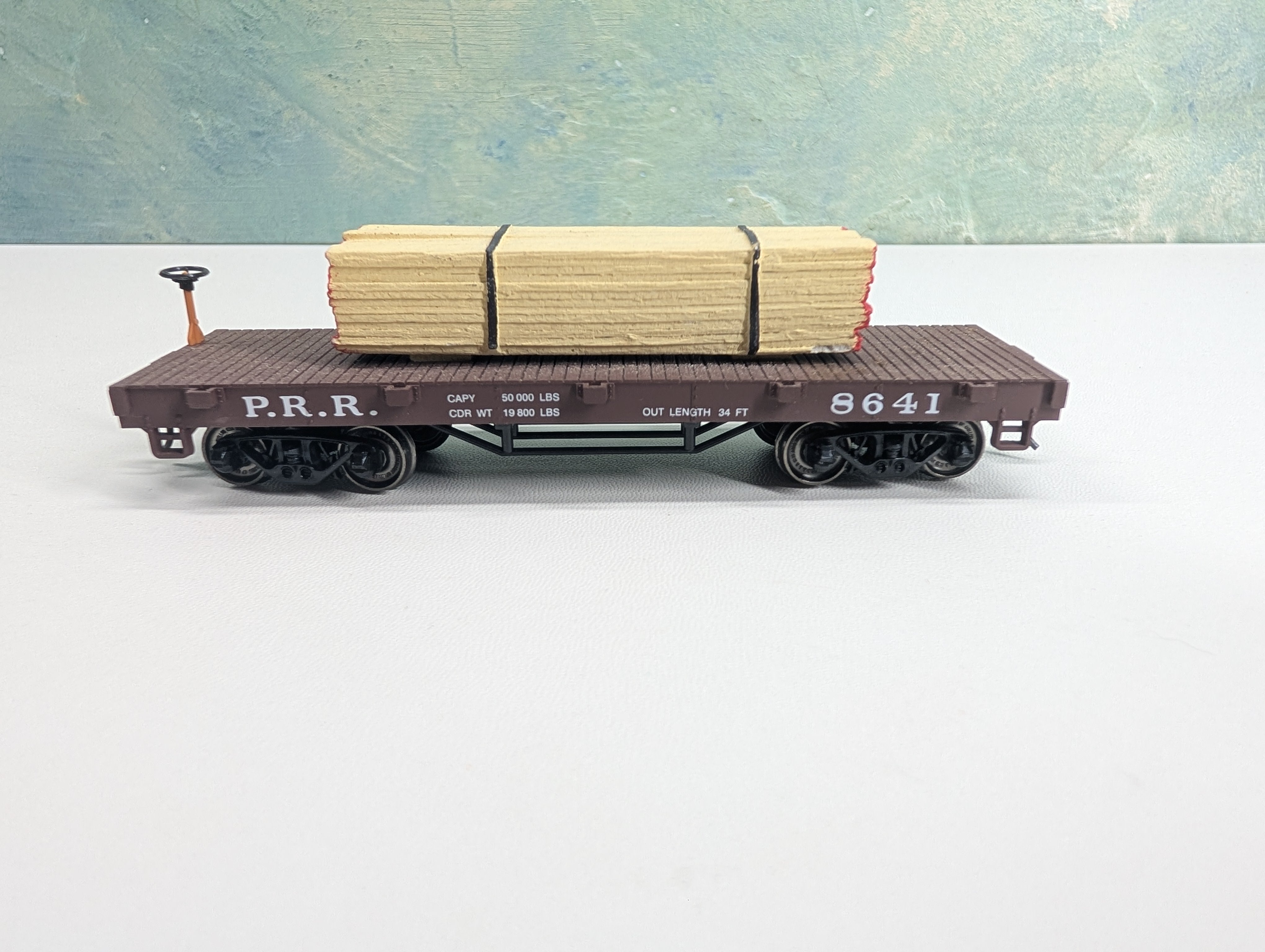 USED Mehano HO Scale Old Time 34' Flat Car Pennsylvania PRR #8641 w/ Custom Load, Metal Wheels