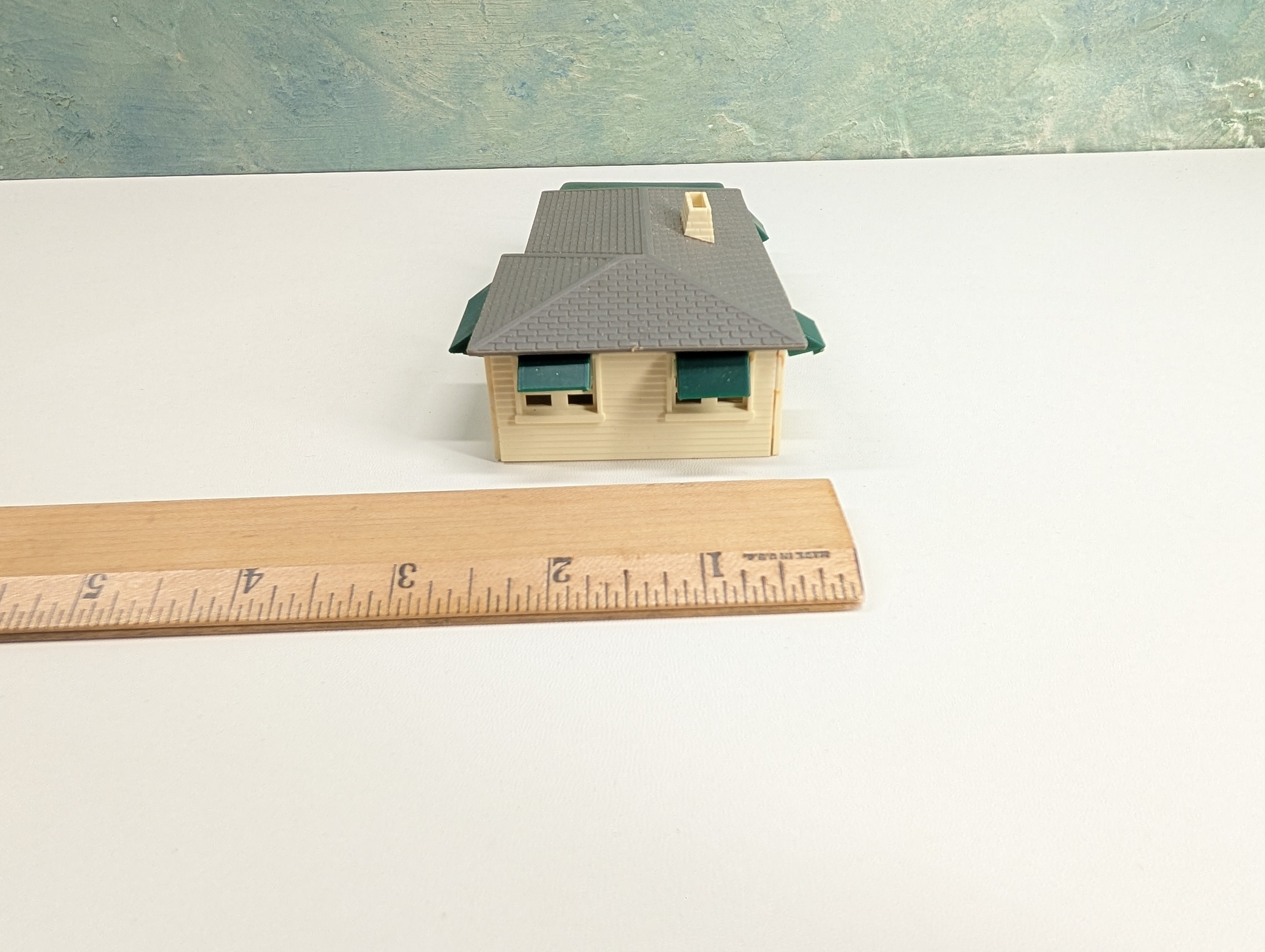 USED Bachmann Plasticville HO Scale Small House