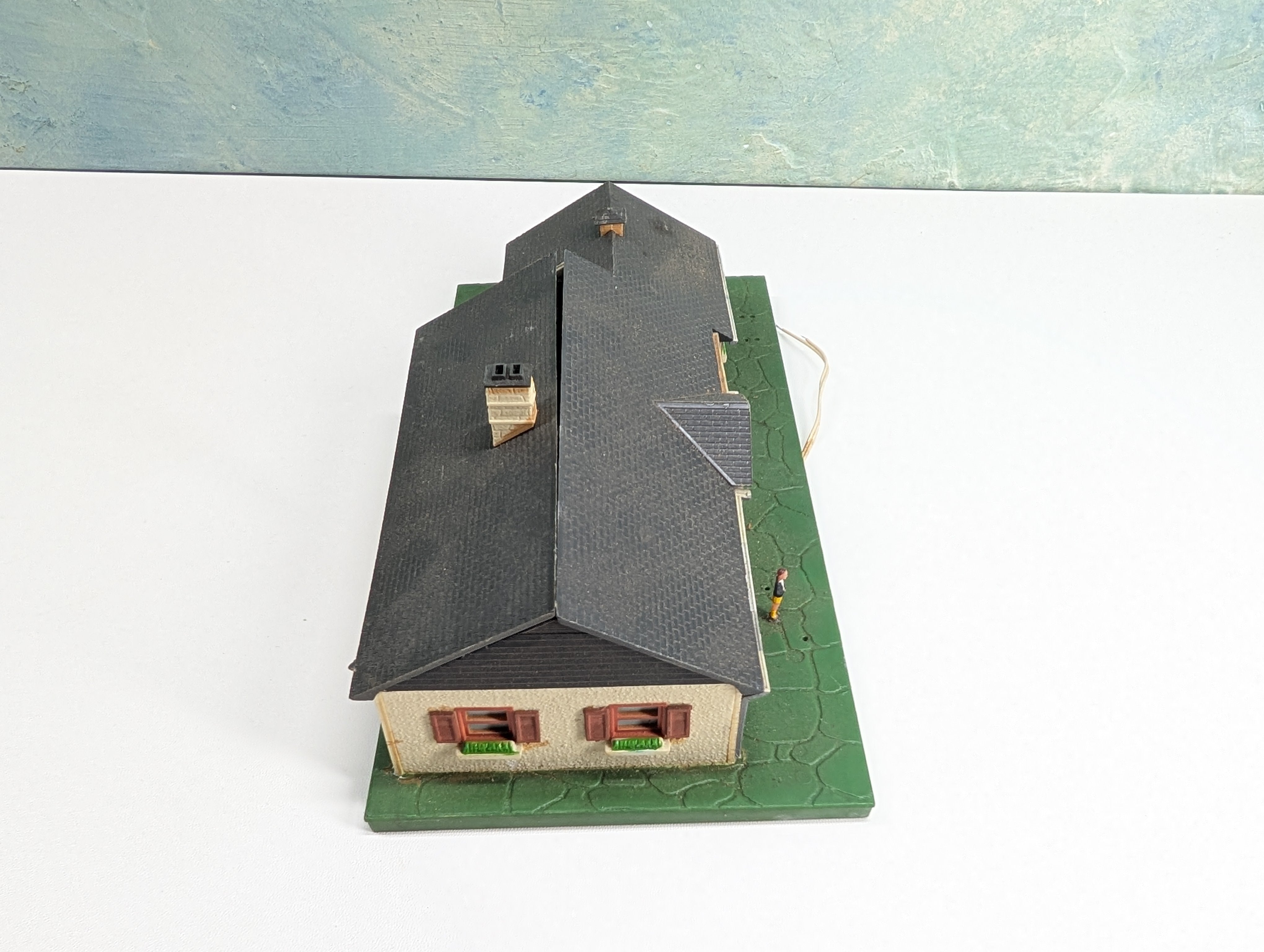 USED Tyco HO Scale Ranch House