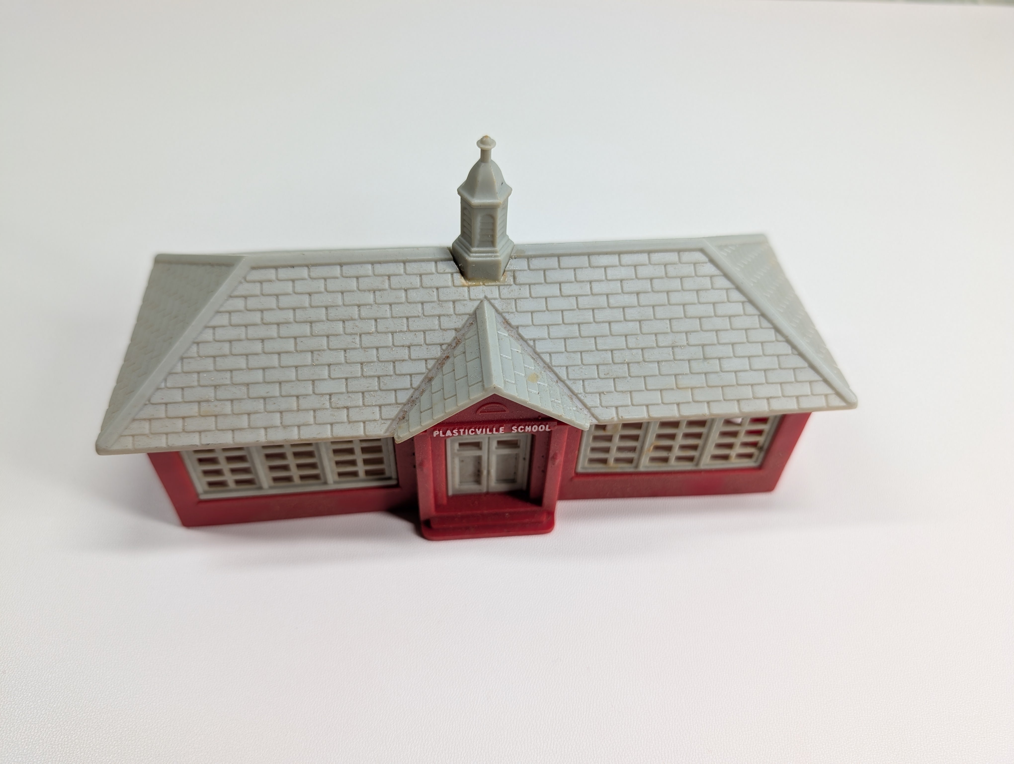 USED Bachmann Plasticville HO Scale Red School House