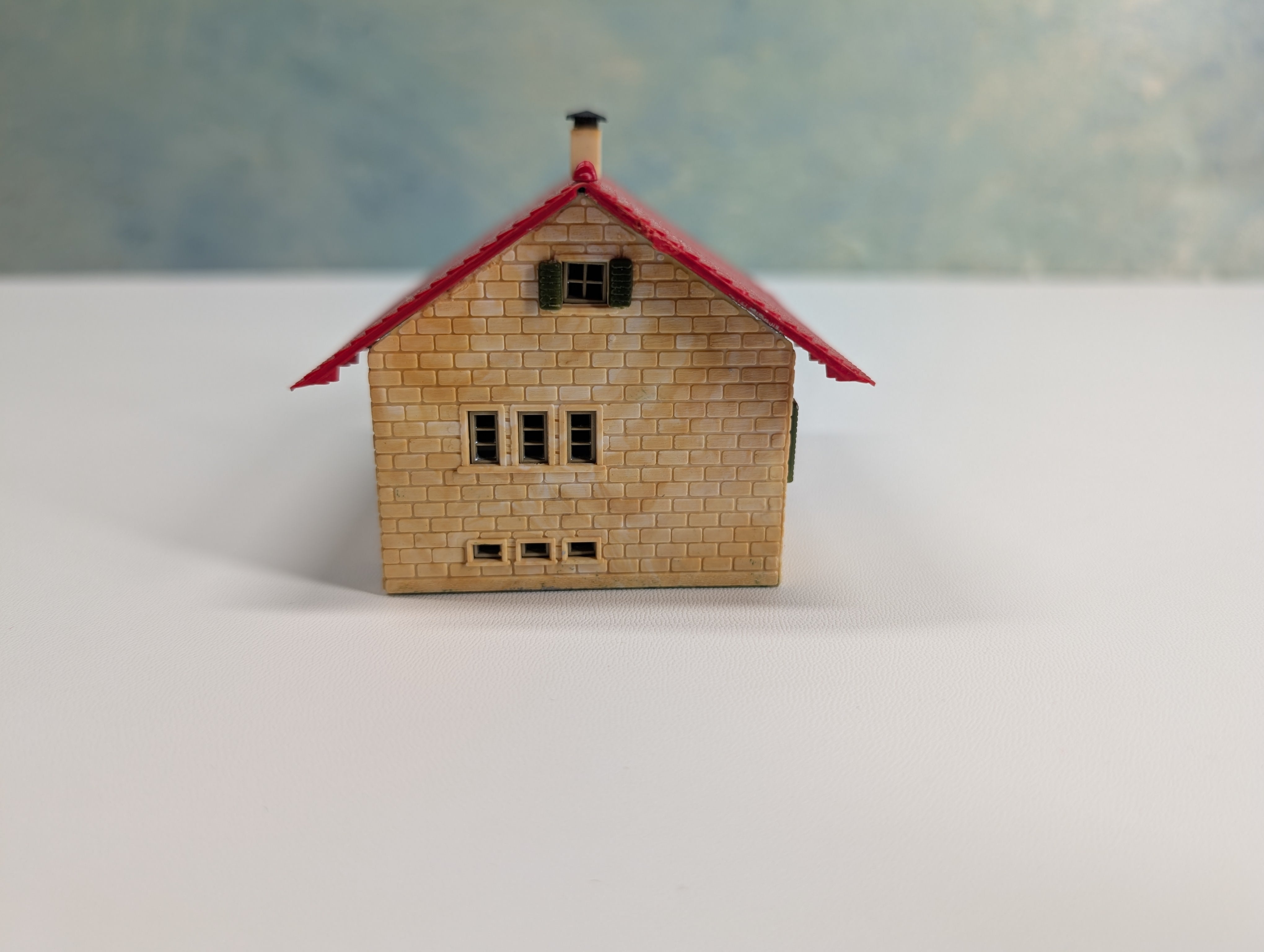 USED Faller 277D HO Scale Half Timbered Chalet